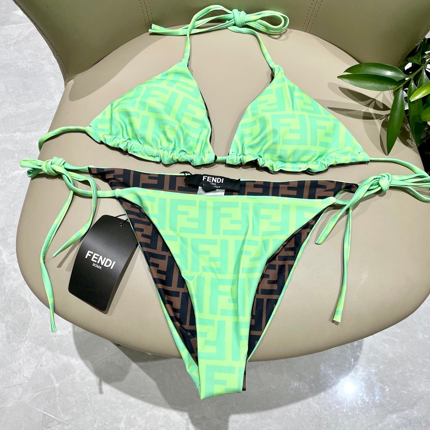 Reversible bikini