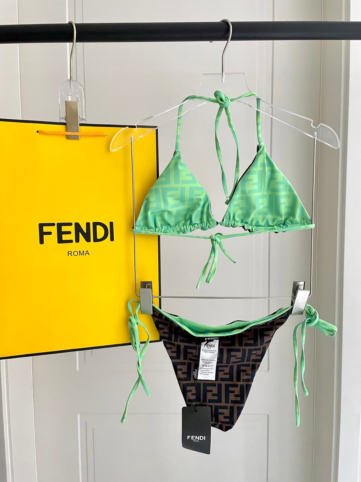 Reversible bikini