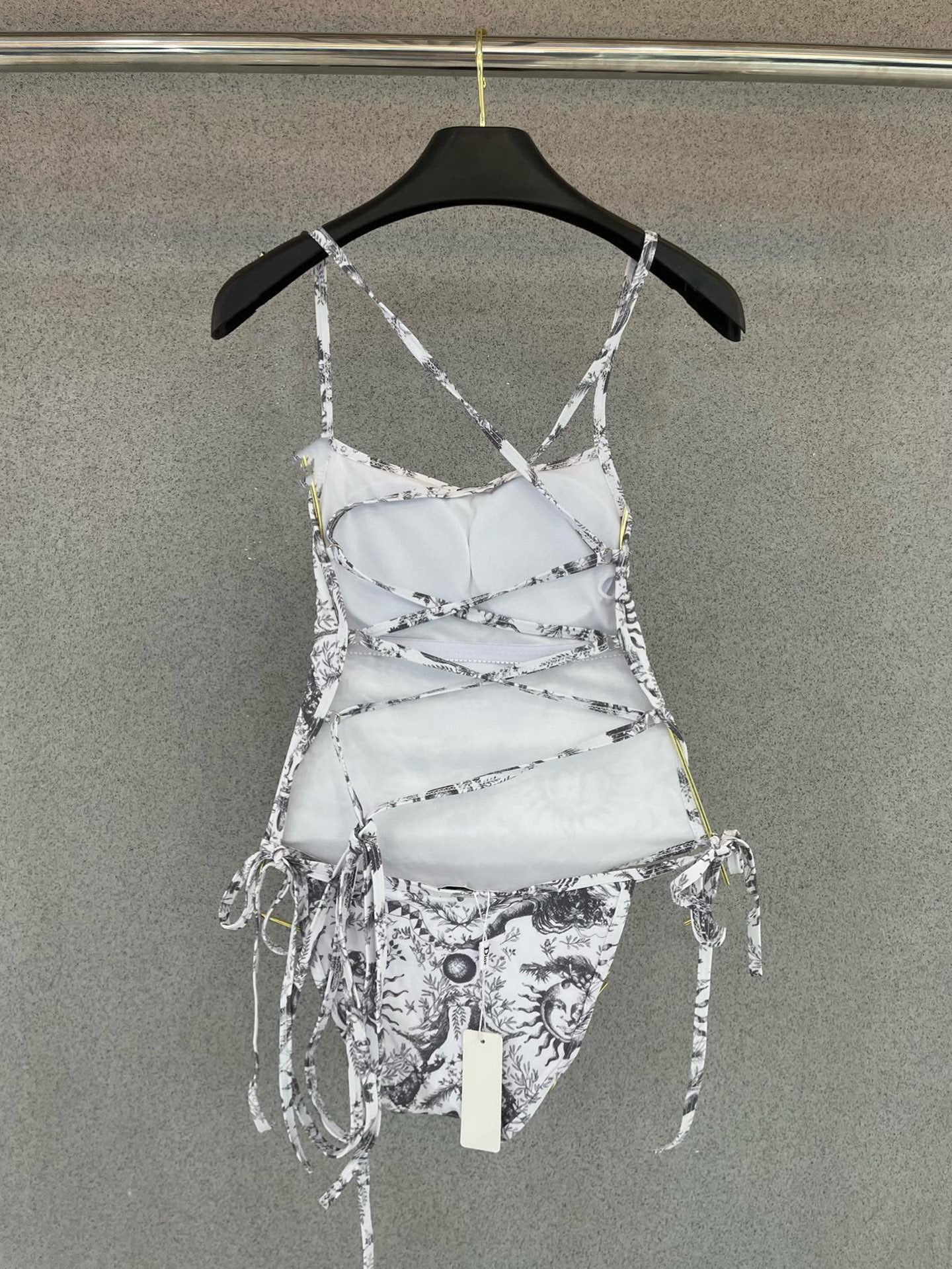 Stylish and sexy one-piece swimsuit