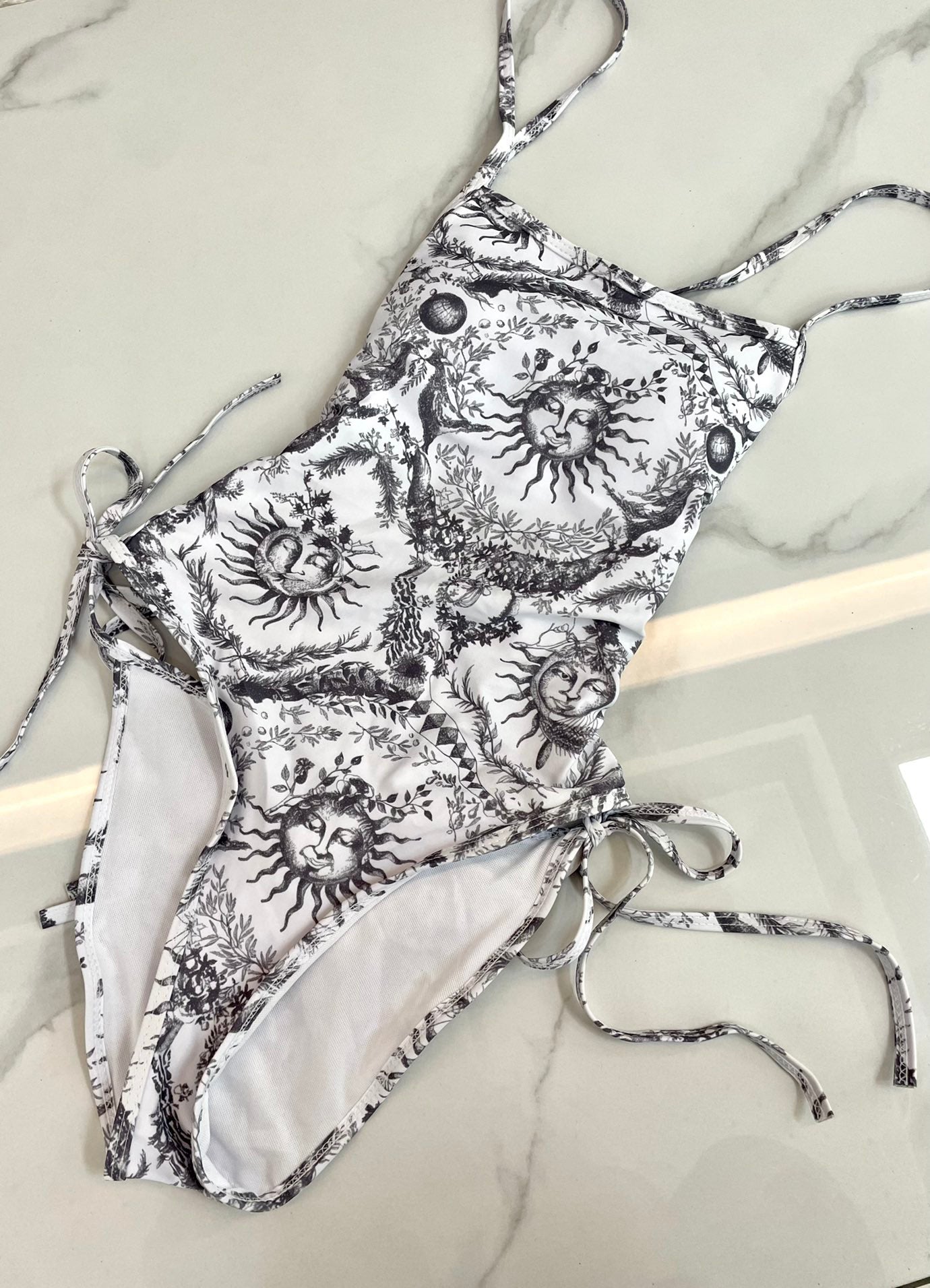 Stylish and sexy one-piece swimsuit
