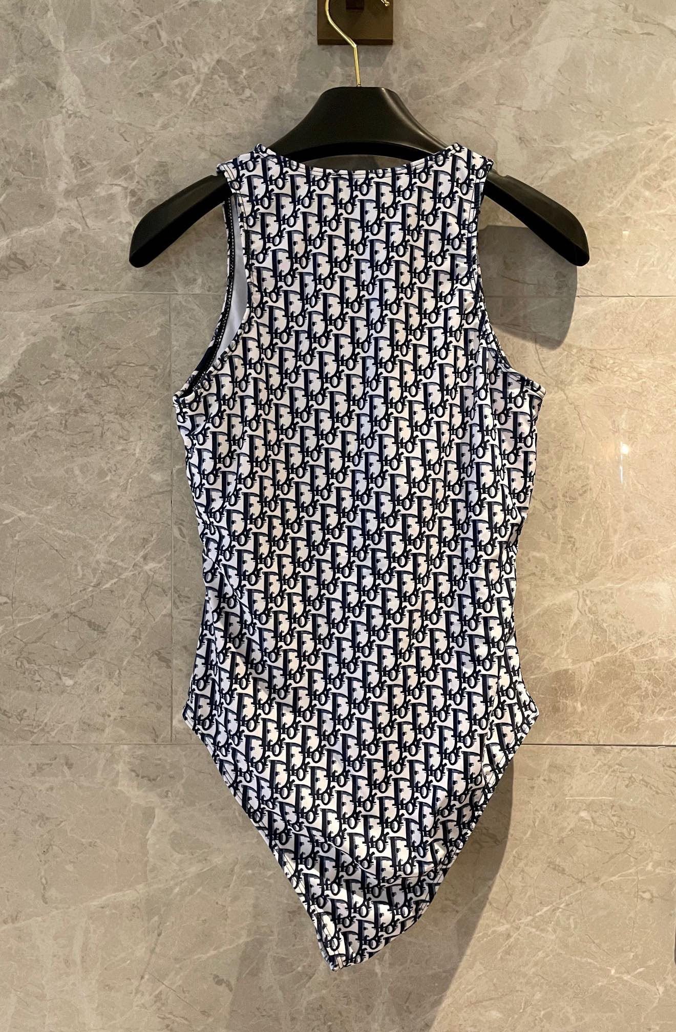 Elegant one-piece swimsuit