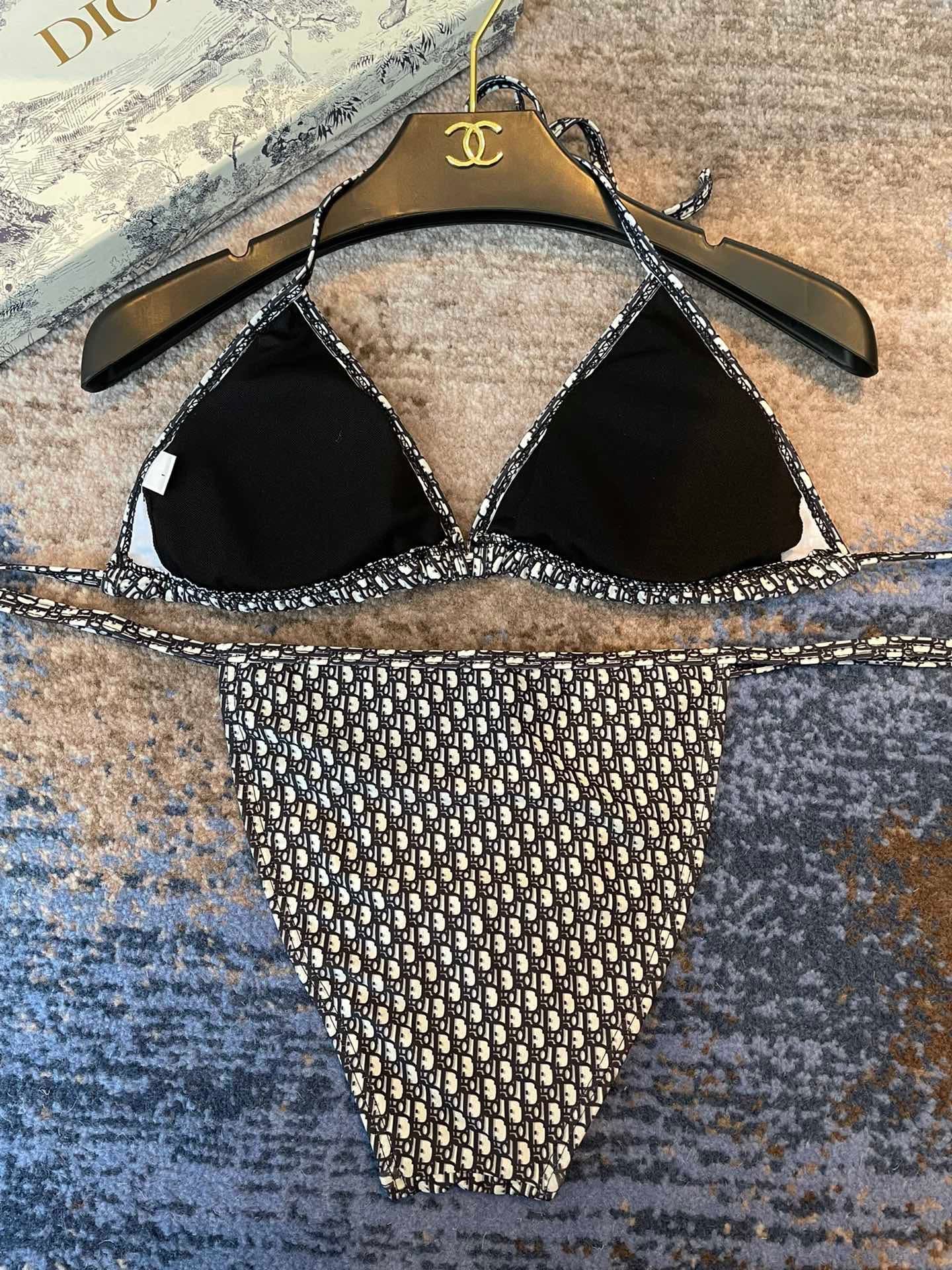 Sexy bikini swimsuit