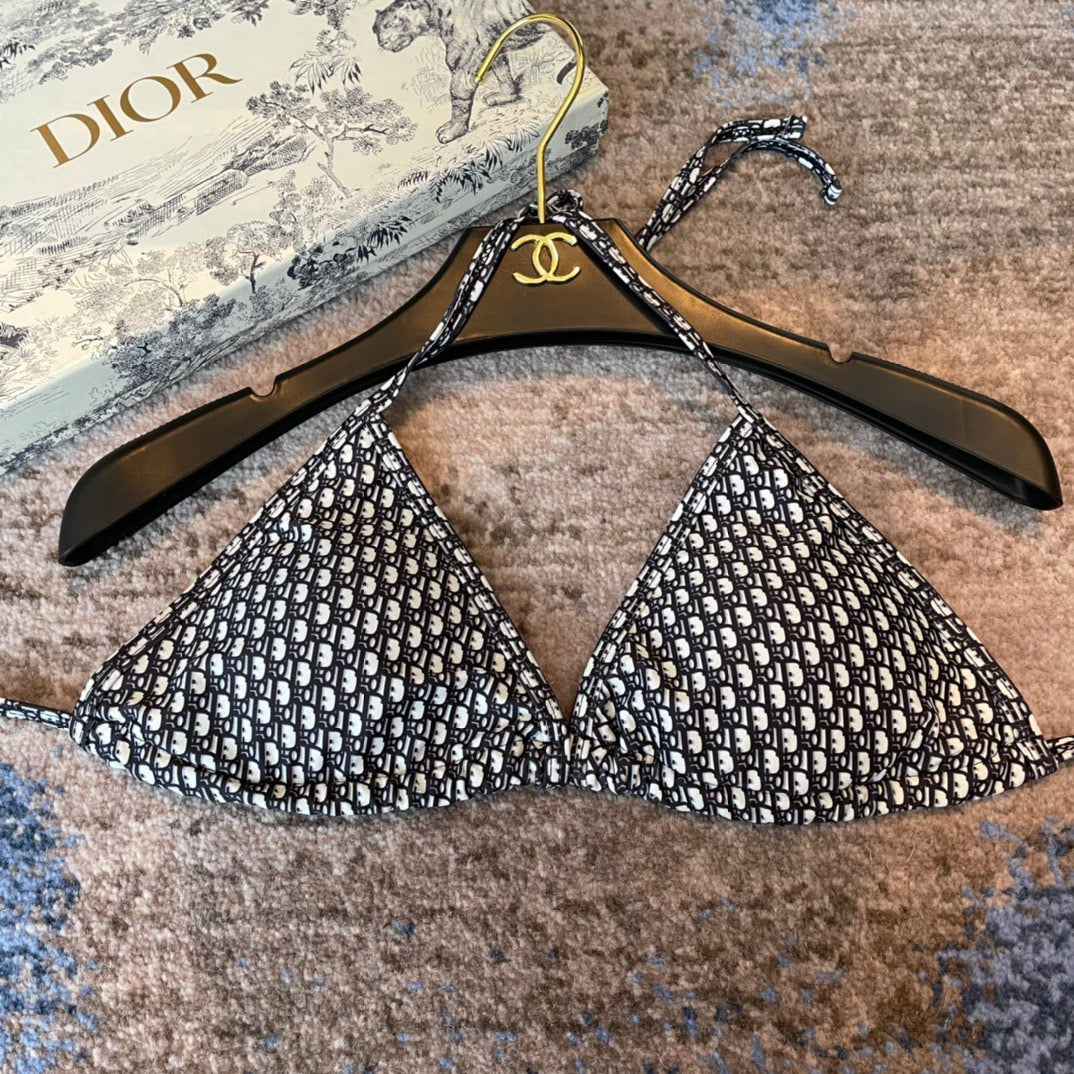 Sexy bikini swimsuit