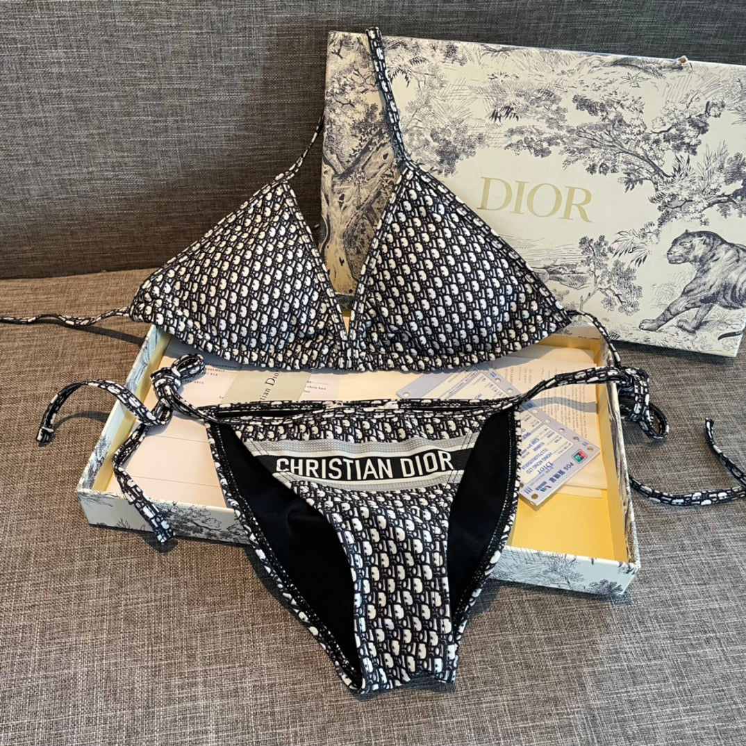 Sexy bikini swimsuit