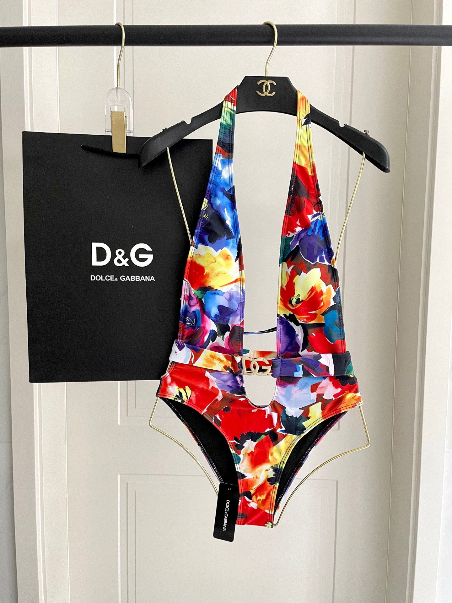 New sexy backless one-piece swimsuit