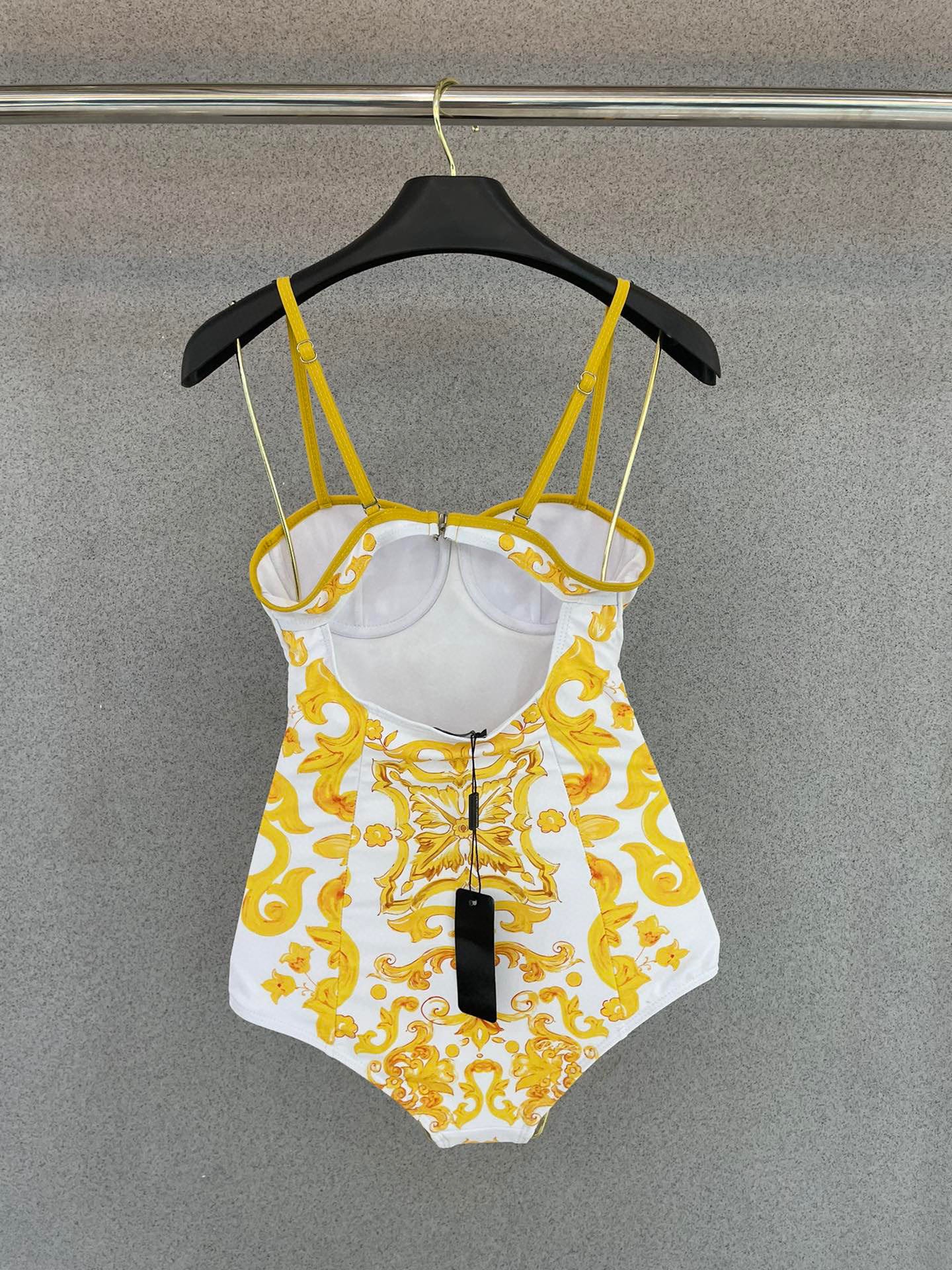Strappy, underwired, push-up one-piece swimsuit