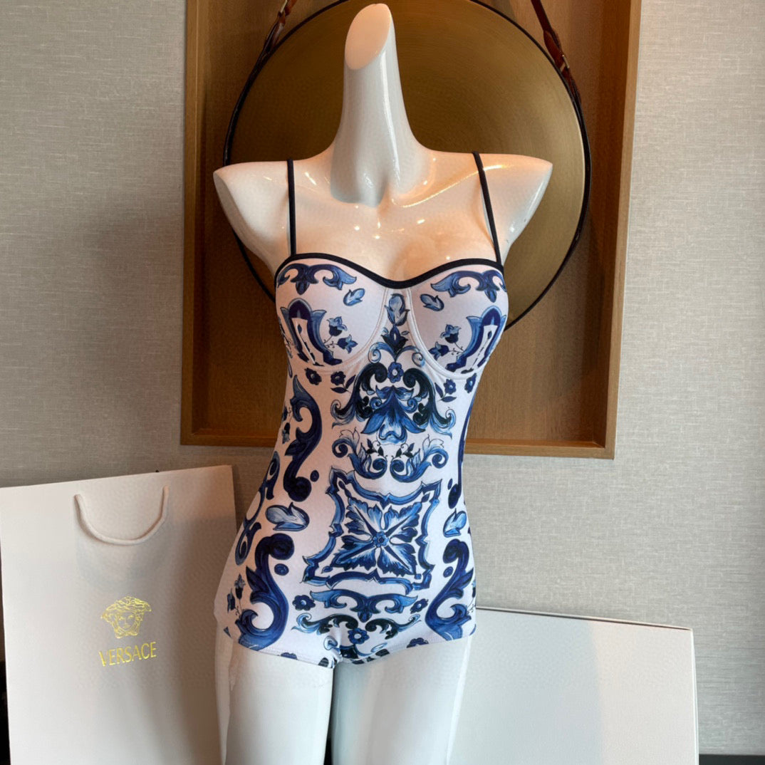 Strappy, underwired, push-up one-piece swimsuit