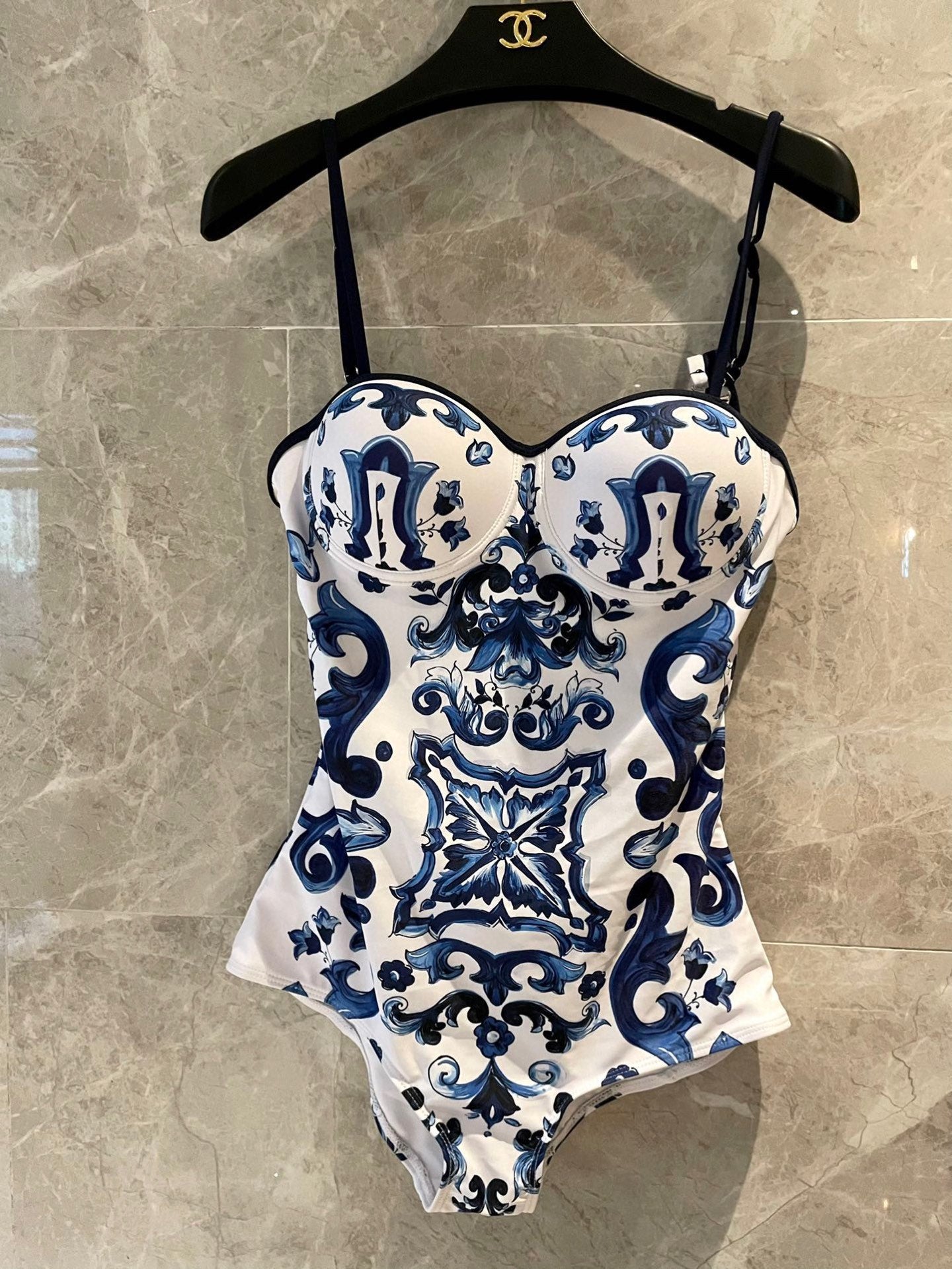 Strappy, underwired, push-up one-piece swimsuit