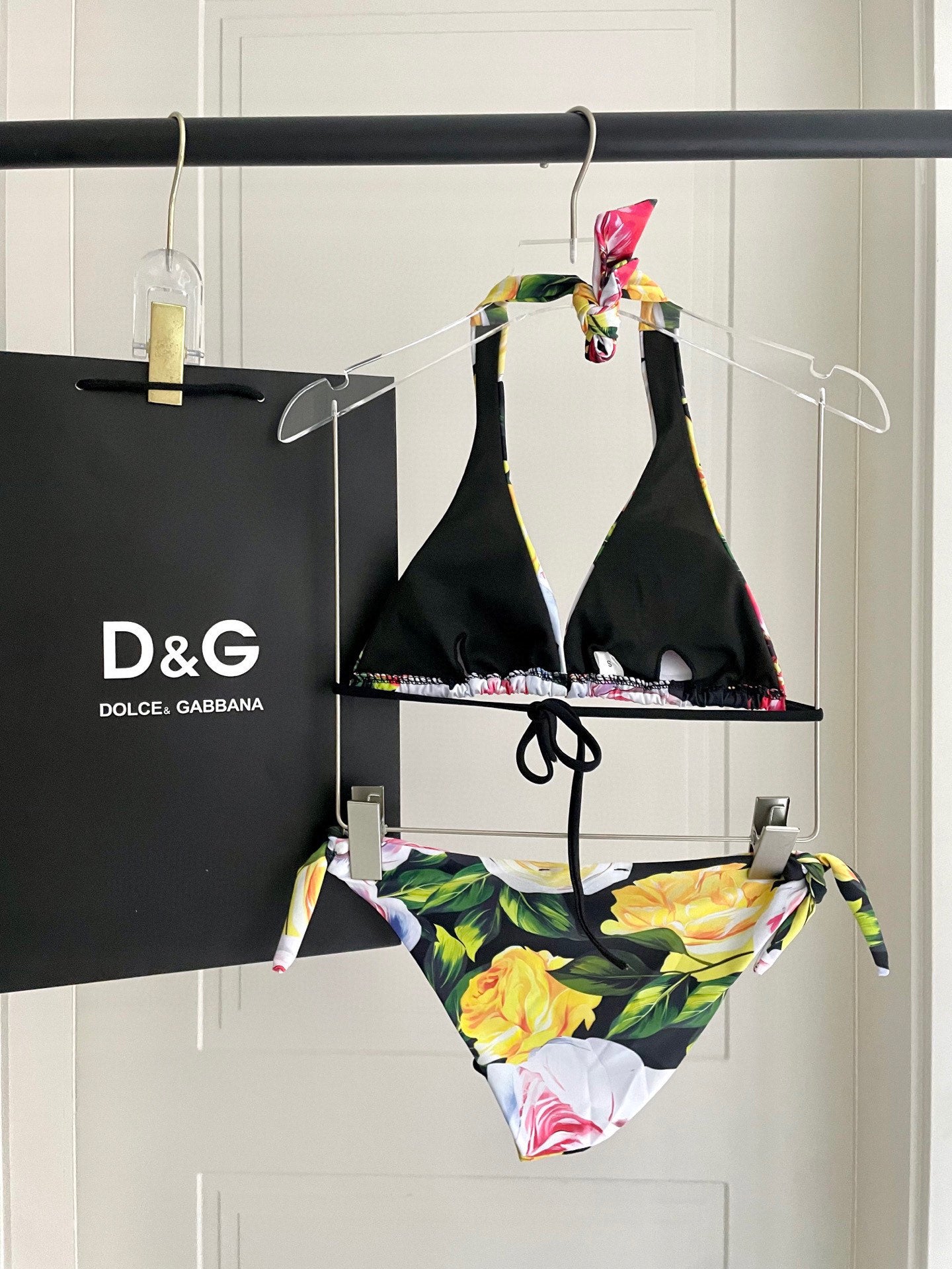 New two-piece swimsuit