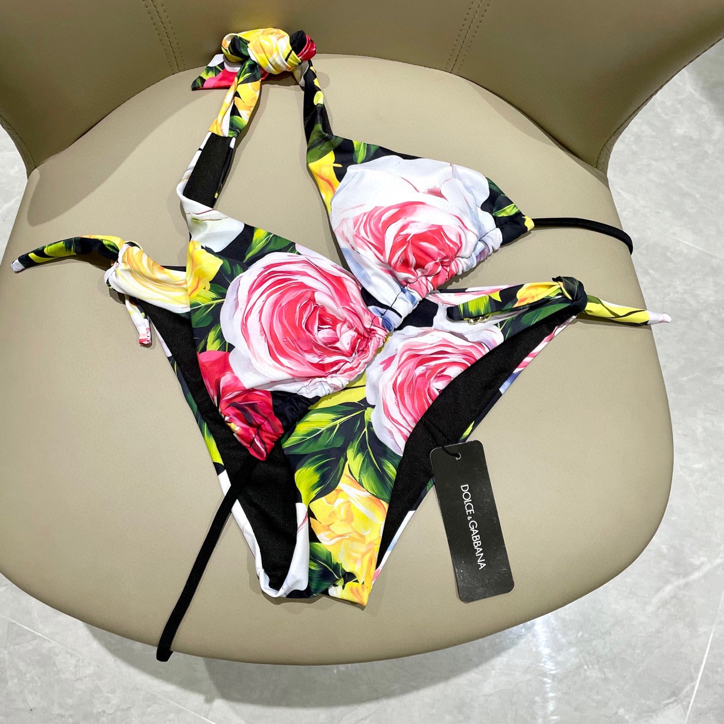 New two-piece swimsuit