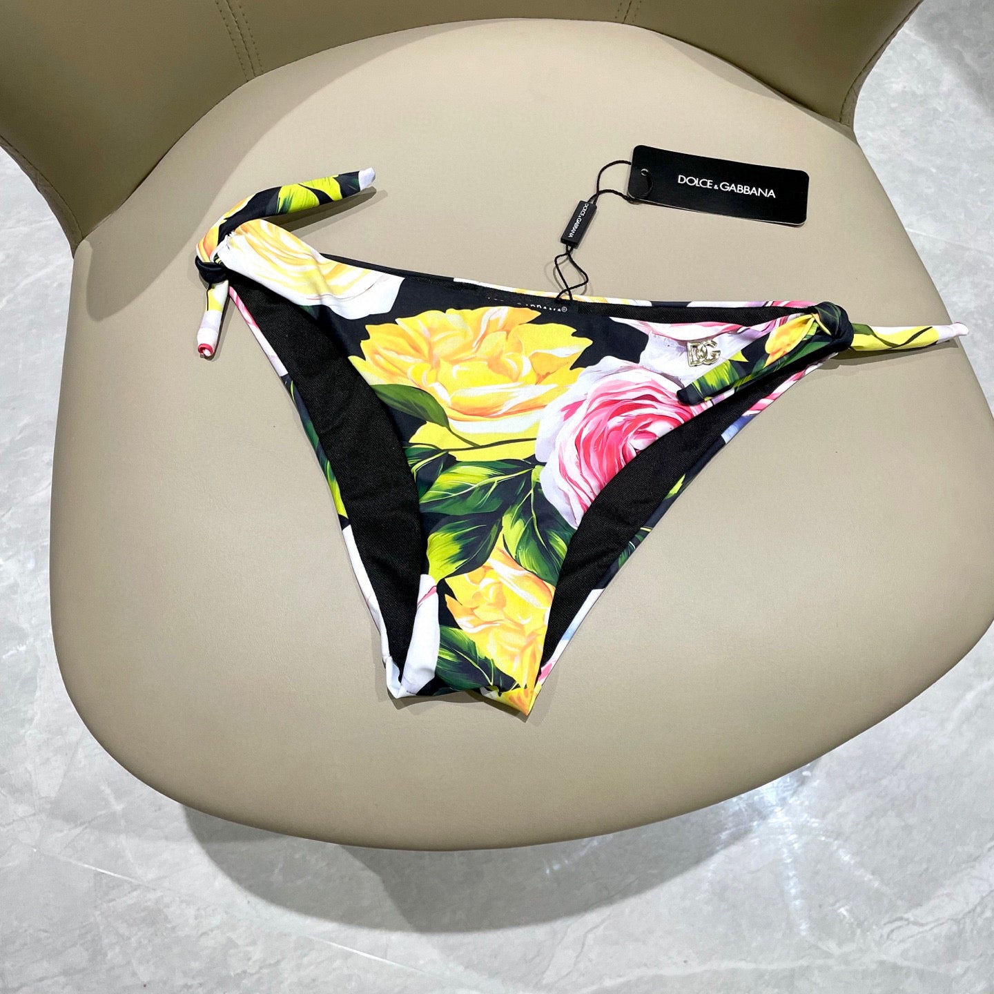 New two-piece swimsuit
