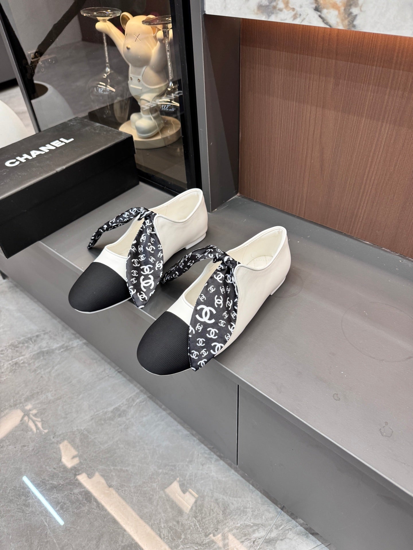 Mary Jane ballet flats with bow detail