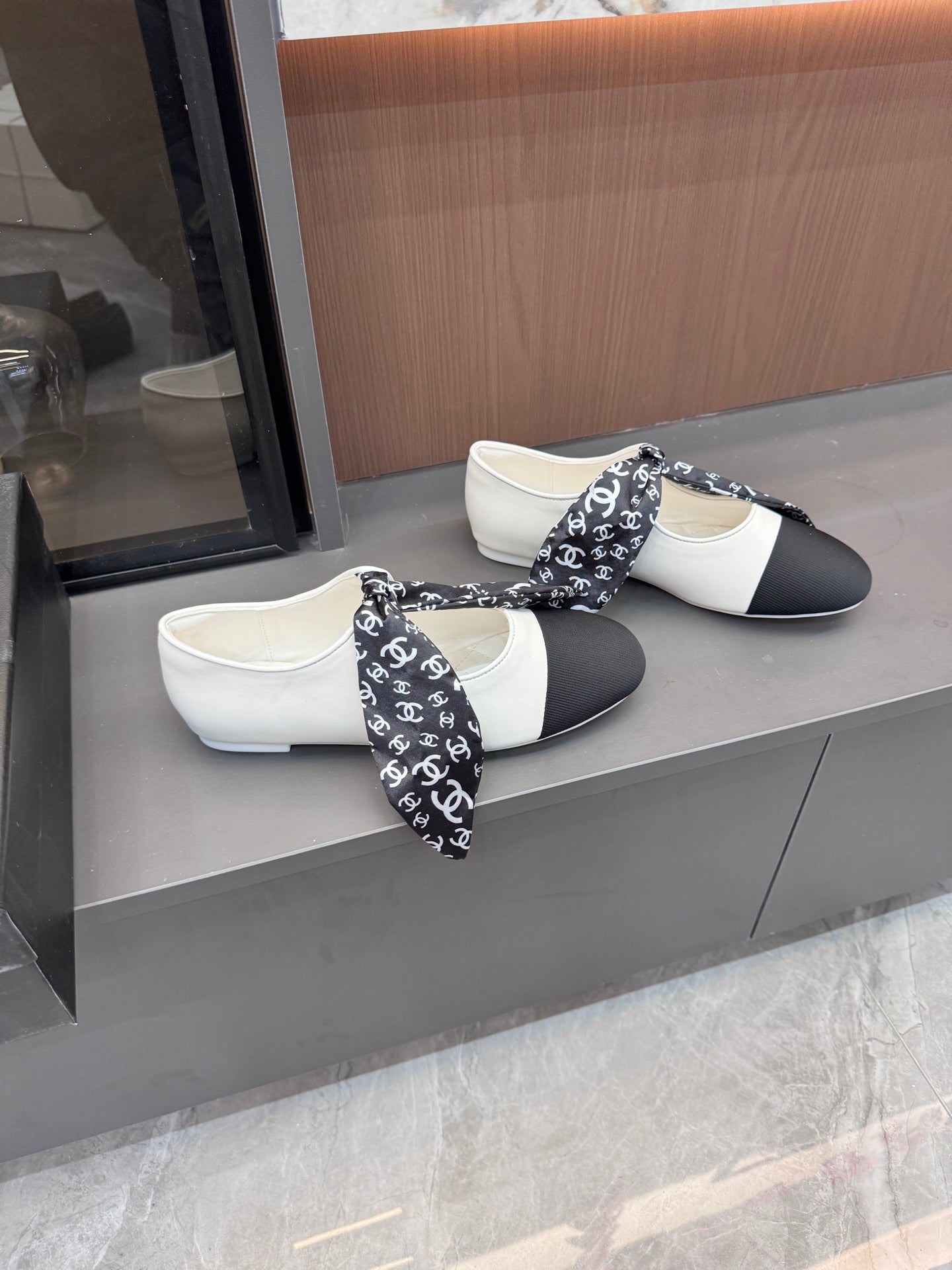 Mary Jane ballet flats with bow detail