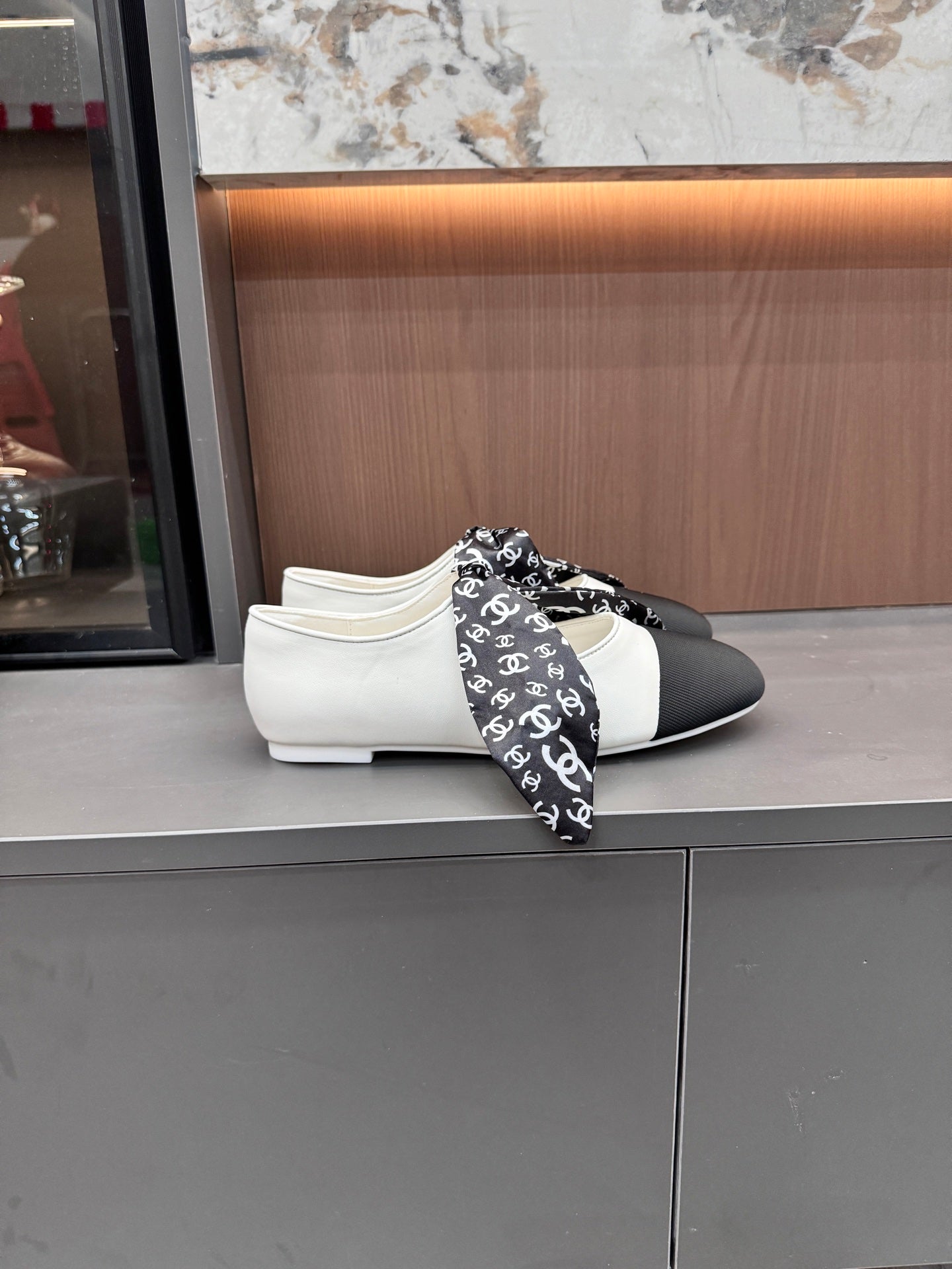 Mary Jane ballet flats with bow detail