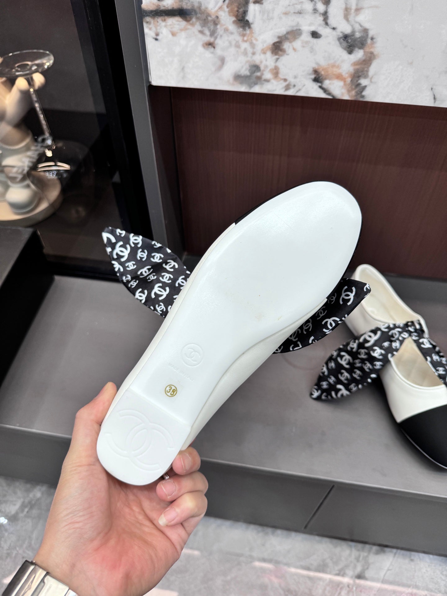 Mary Jane ballet flats with bow detail