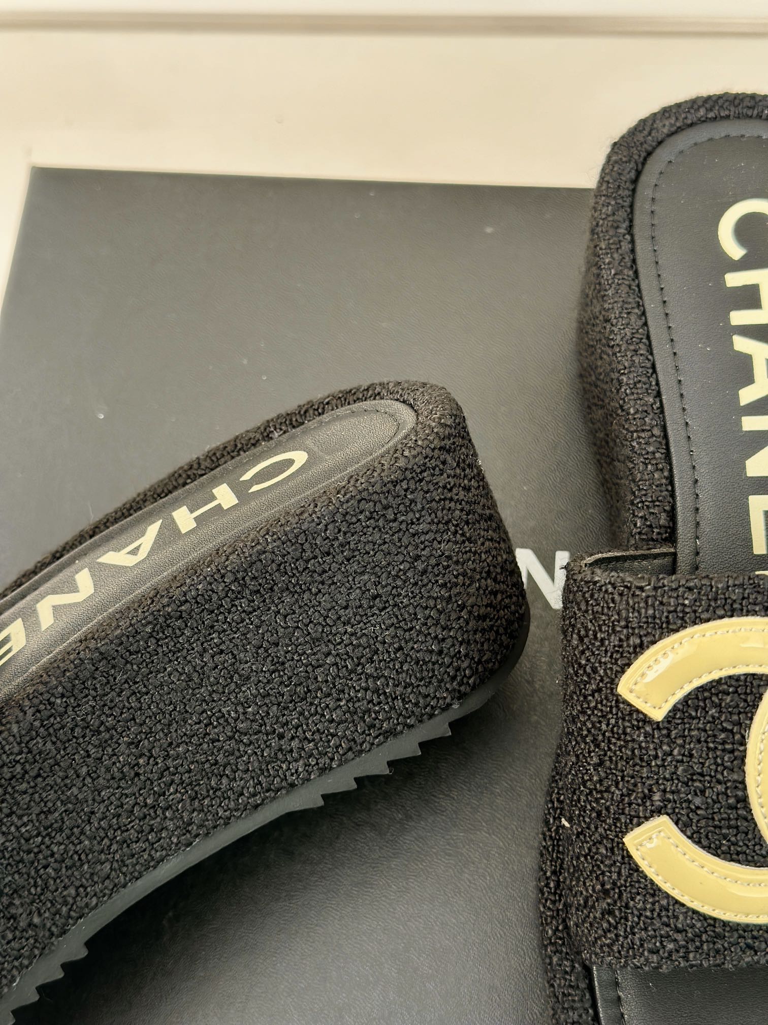 Platform sandals with large double C logo