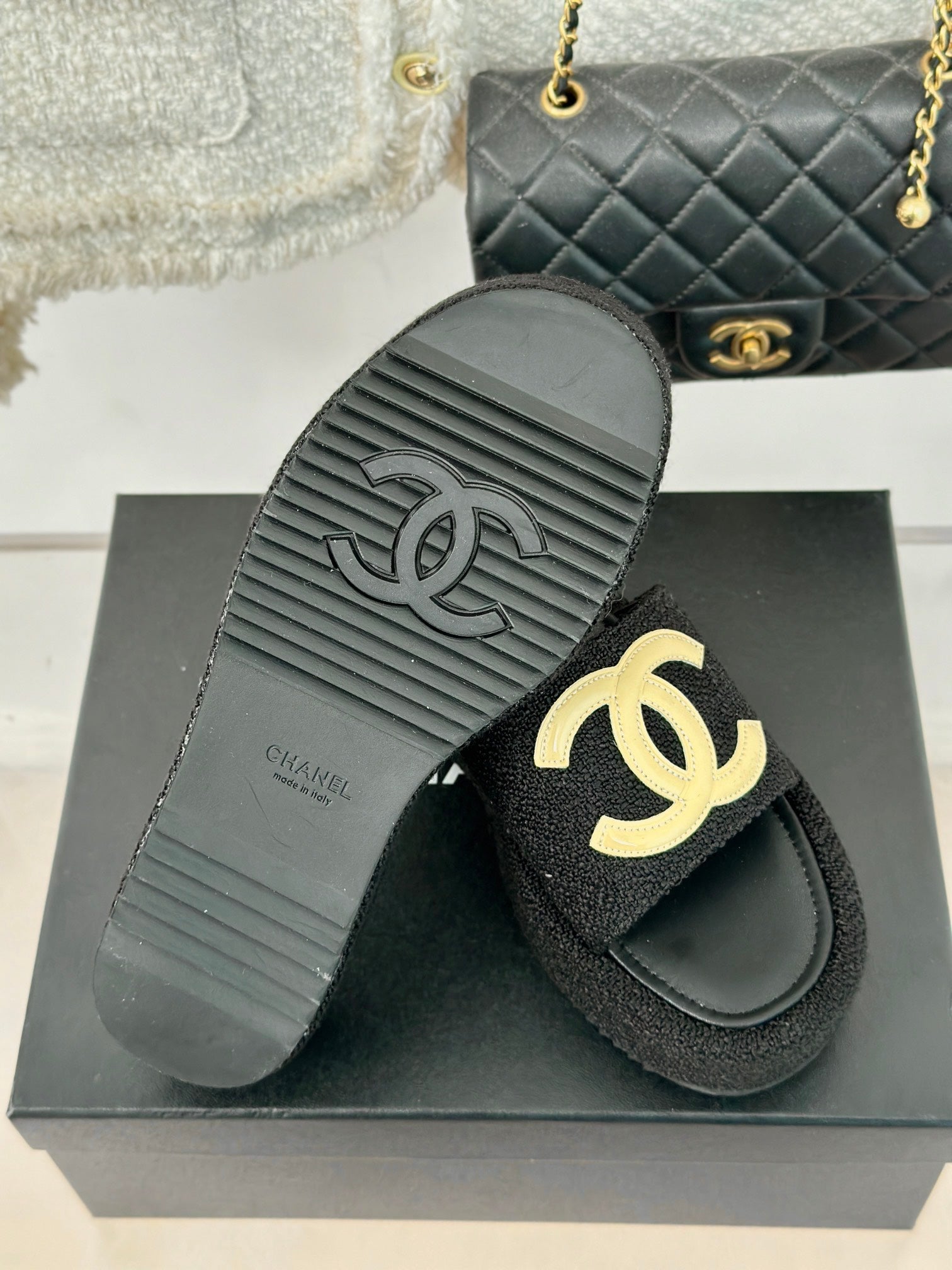 Platform sandals with large double C logo
