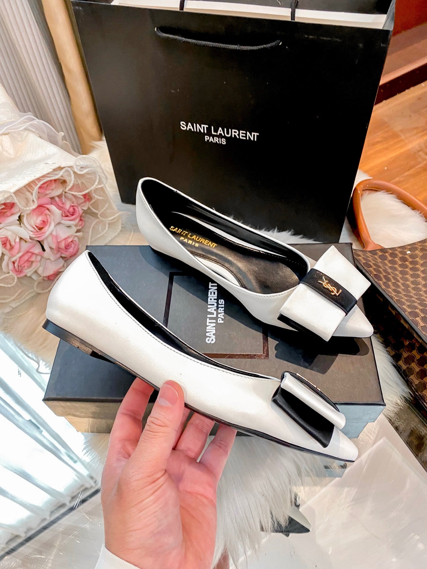 New flat sandals