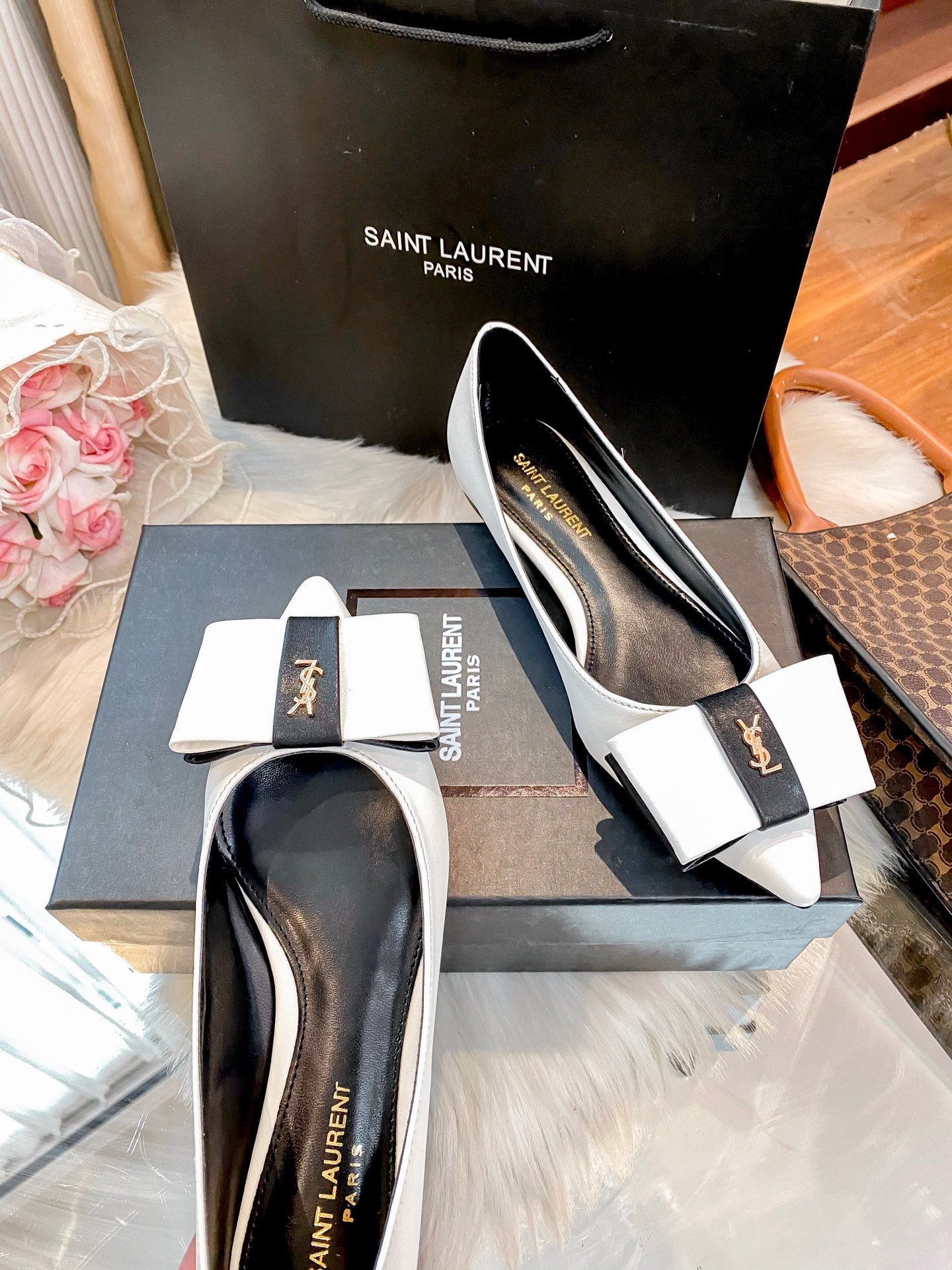 New flat sandals