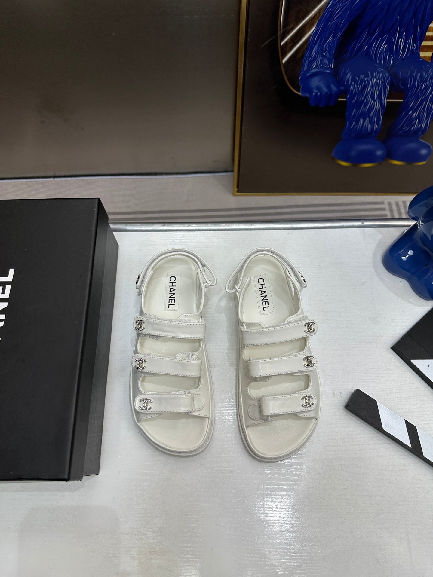 Velcro beach sandals