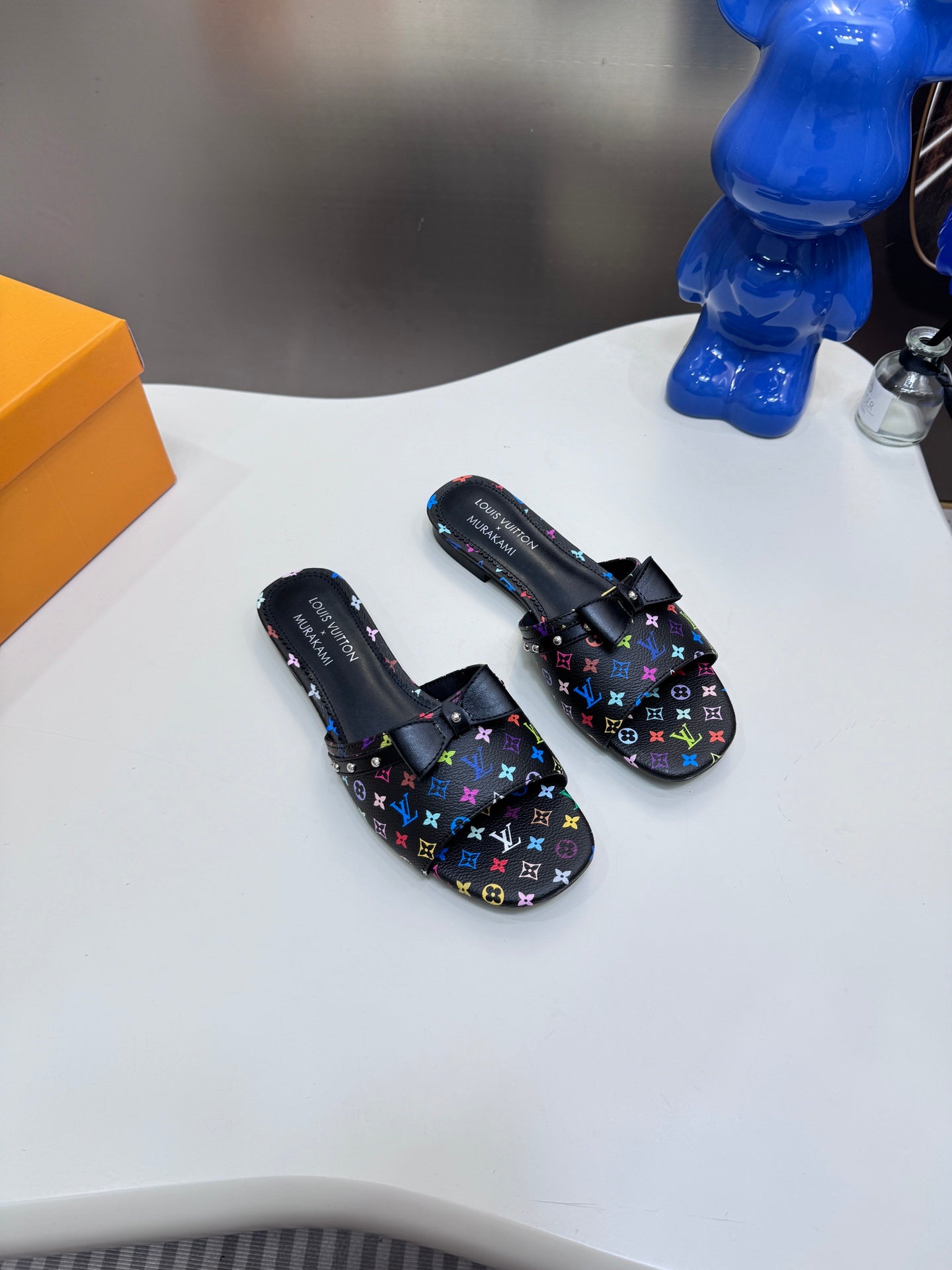 Takashi Murakami collaboration sandals/slides with bow detail