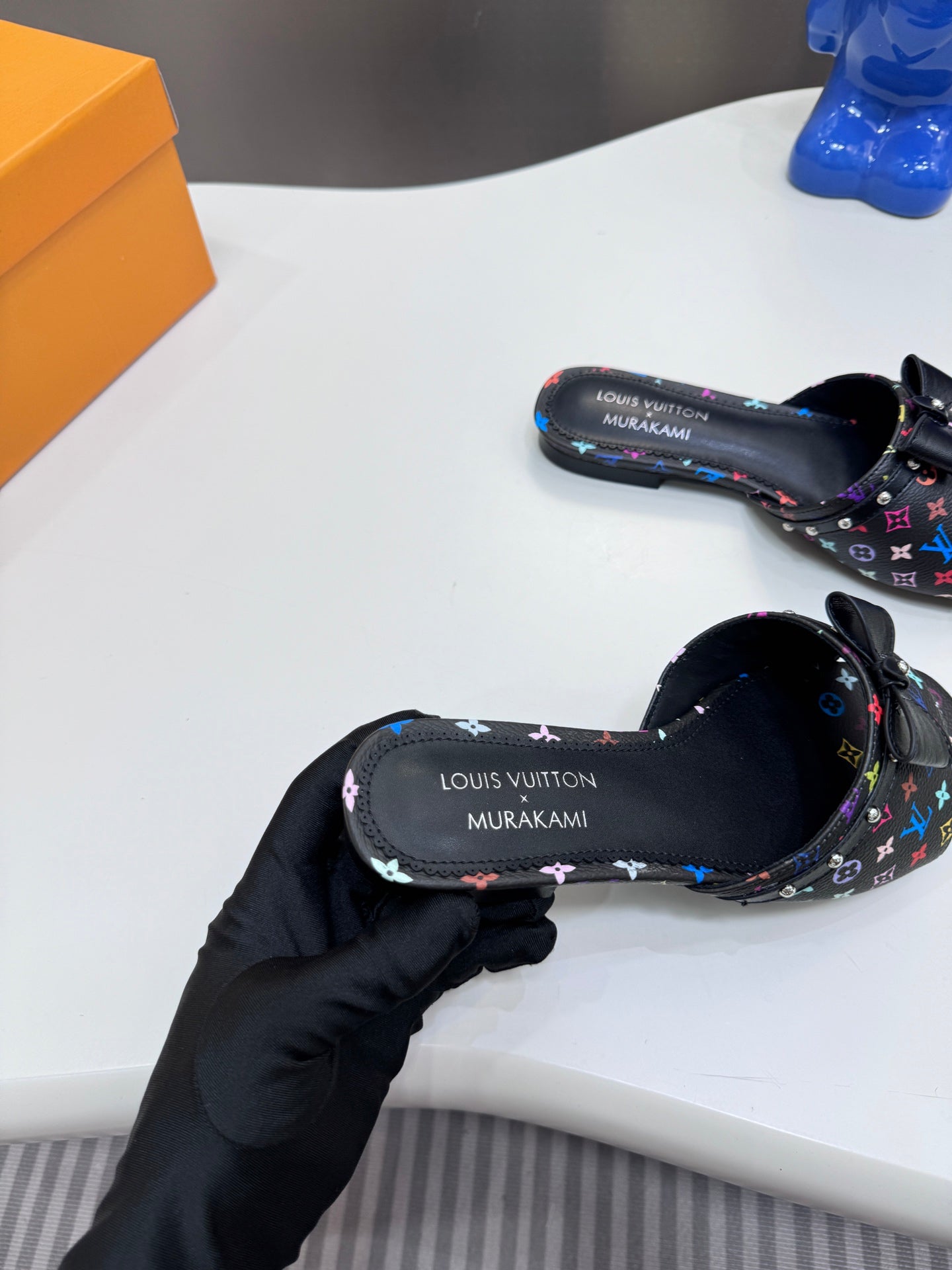 Takashi Murakami collaboration sandals/slides with bow detail