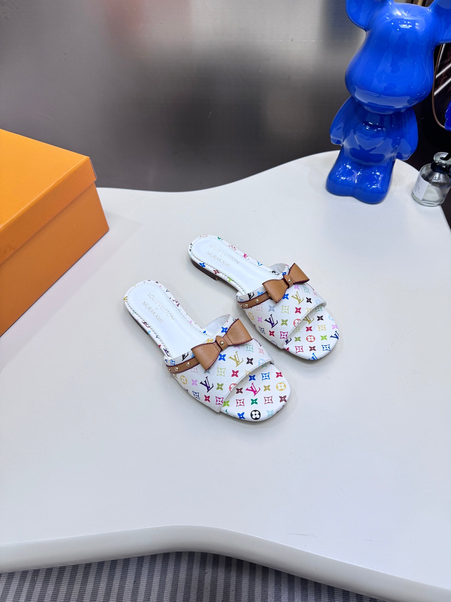 Takashi Murakami collaboration sandals/slides with bow detail