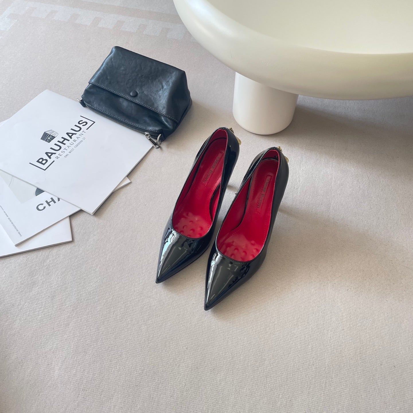 New luxury high-heeled shoes