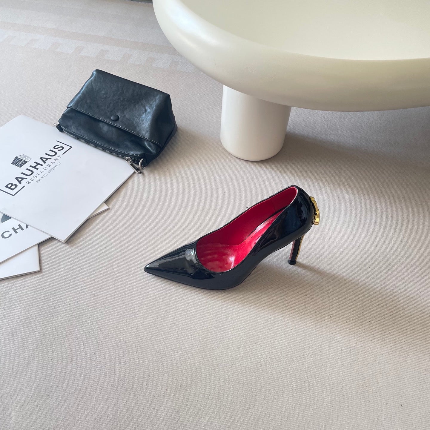 New luxury high-heeled shoes
