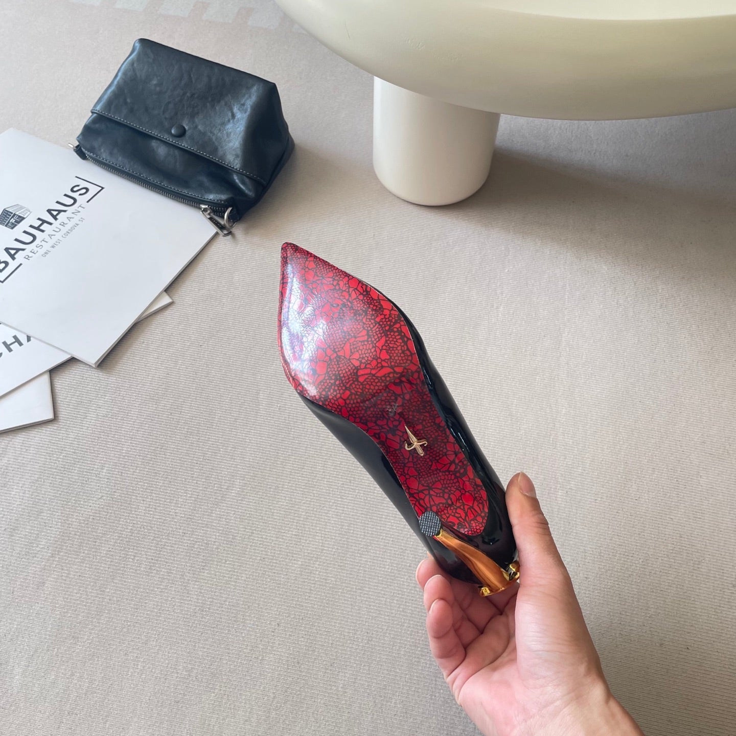 New luxury high-heeled shoes