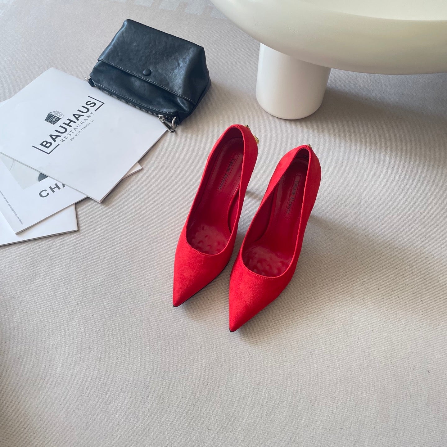 New luxury high-heeled shoes