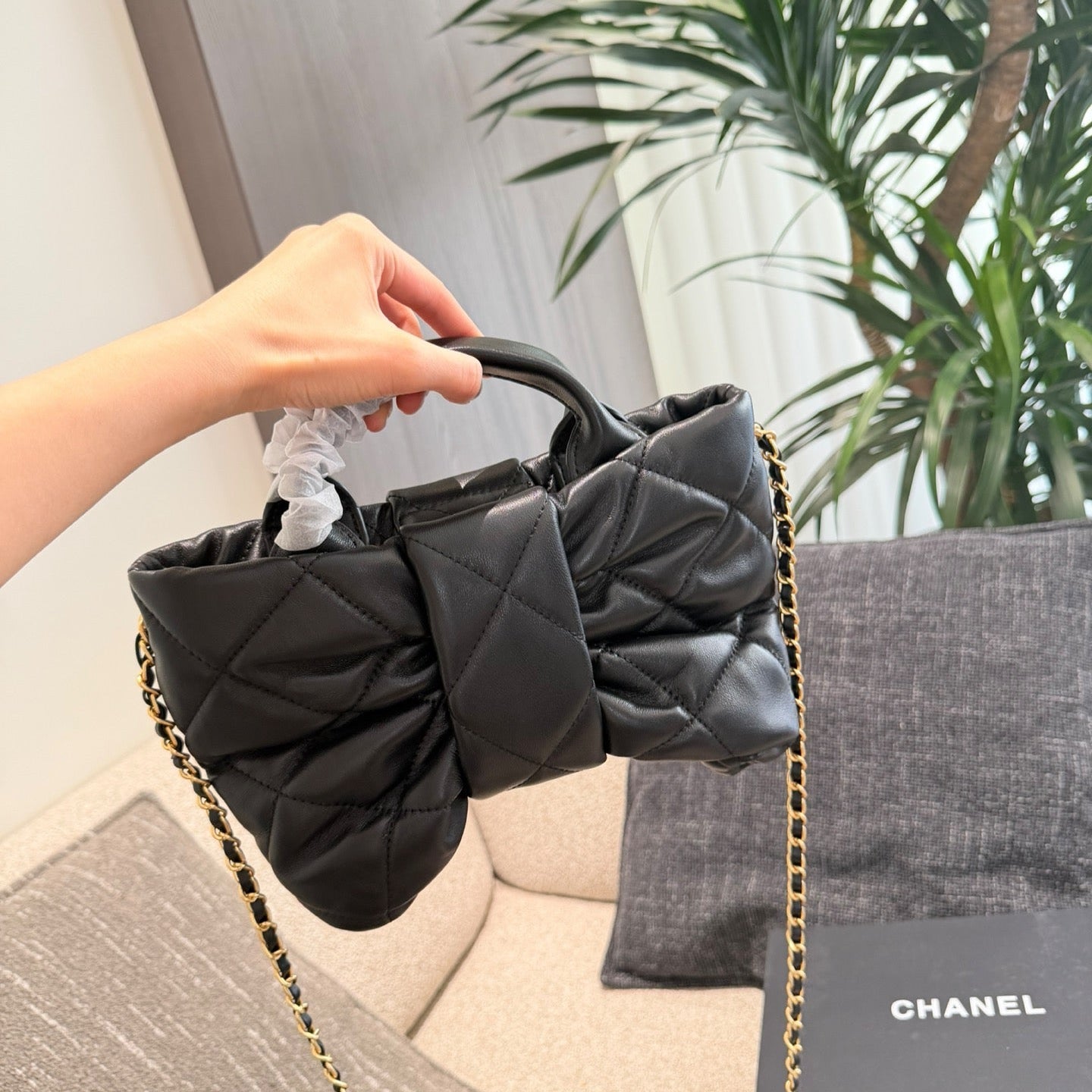 25K bow chain bag