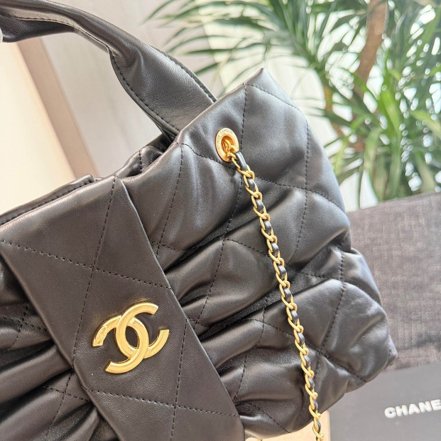 25K bow chain bag