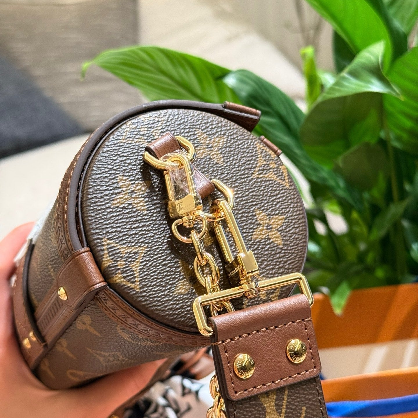 New traditional vintage baguette bag