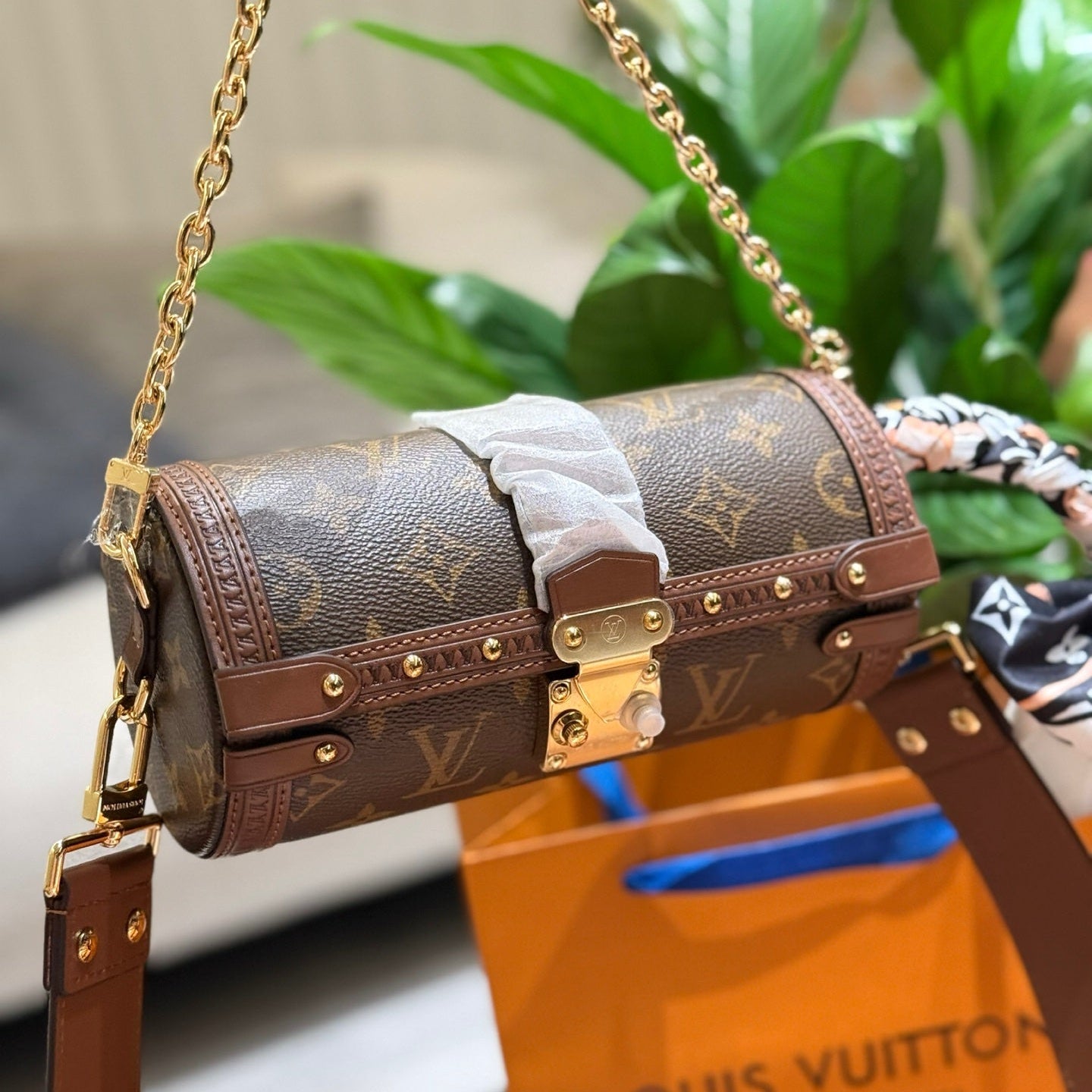 New traditional vintage baguette bag