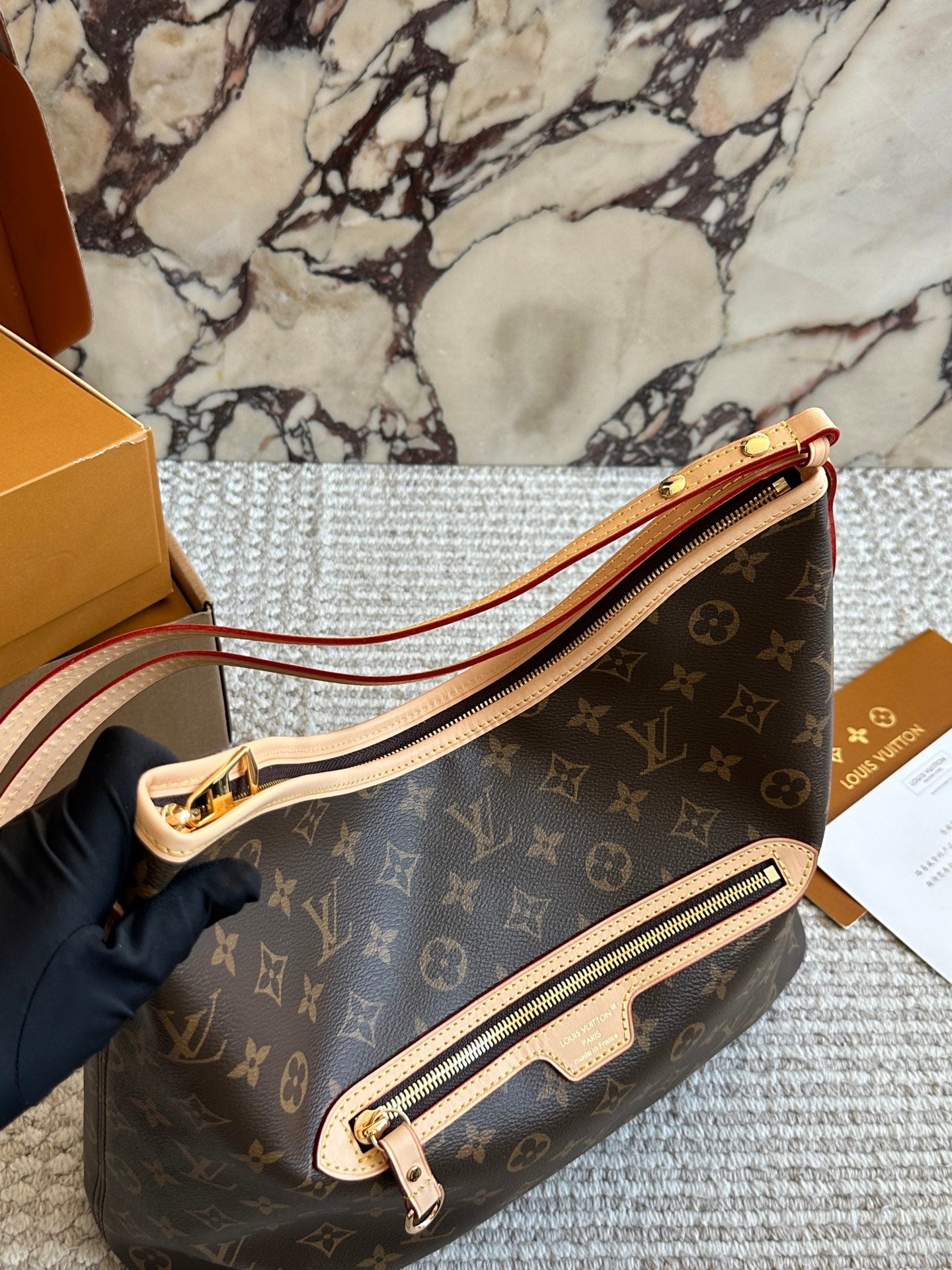 New LINEUP shopping bag