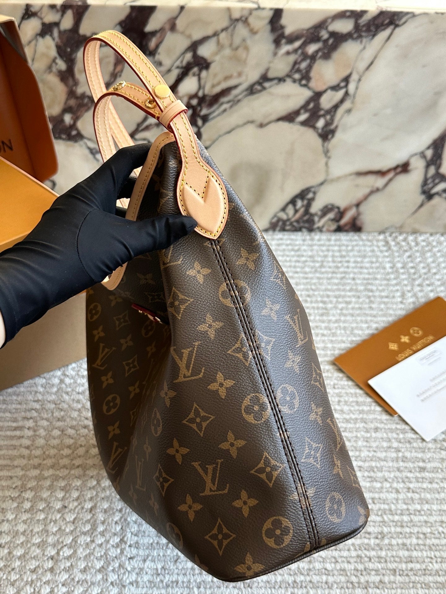 New LINEUP shopping bag