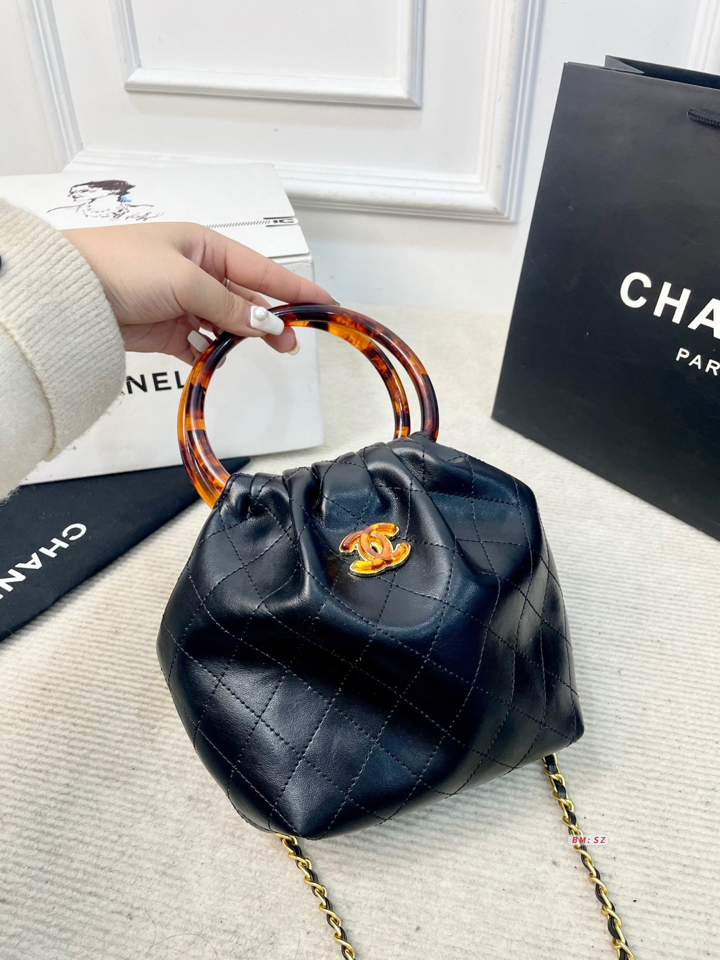 Retro ingot-shaped bag