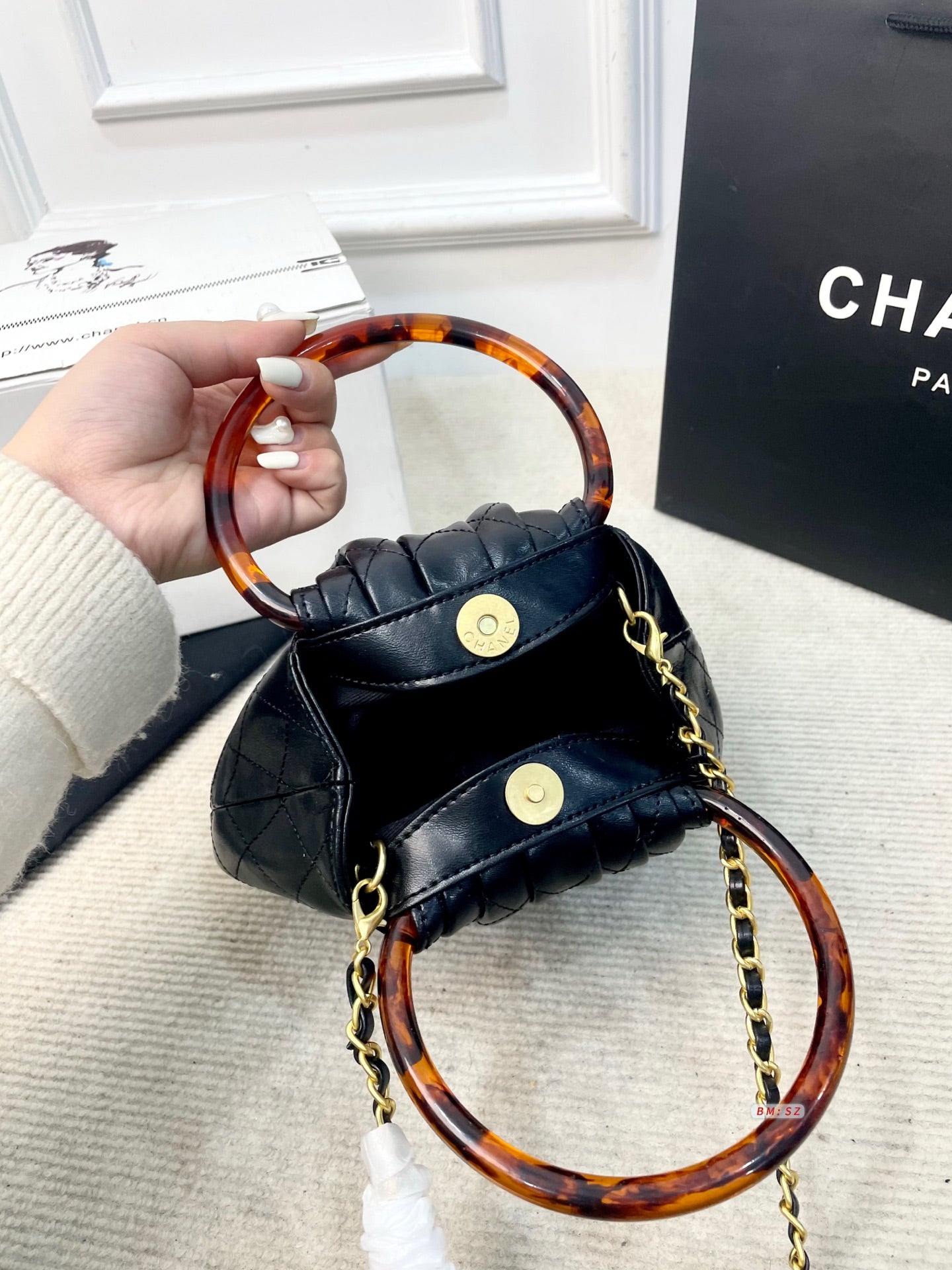 Retro ingot-shaped bag