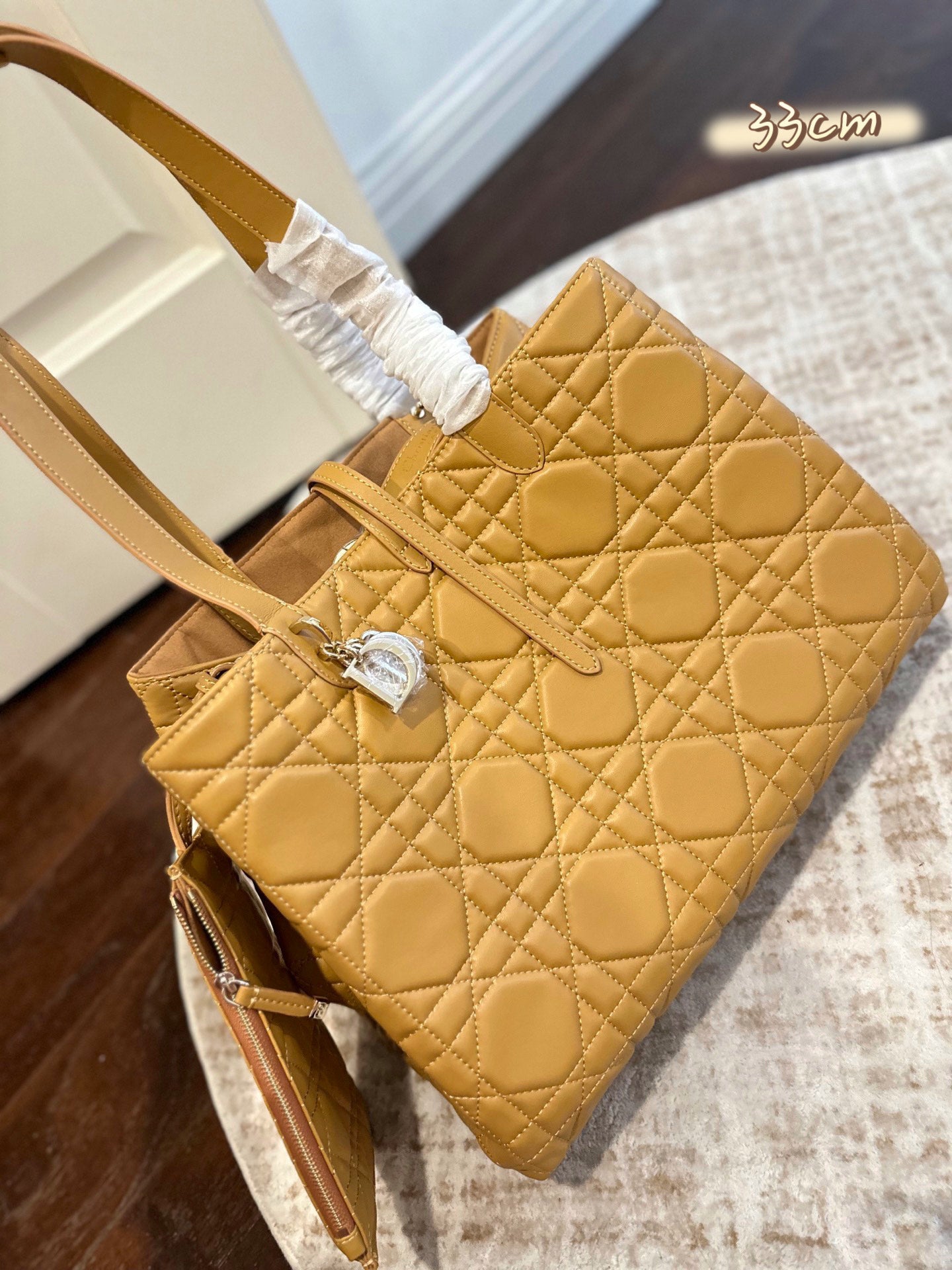 New classic woven leather handbag