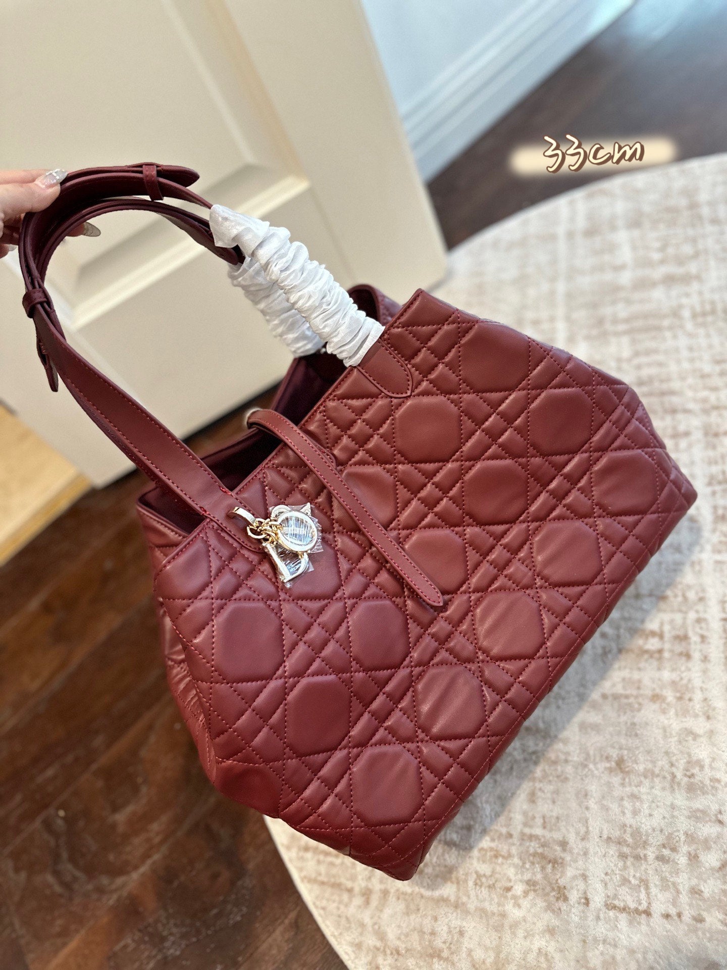 New classic woven leather handbag