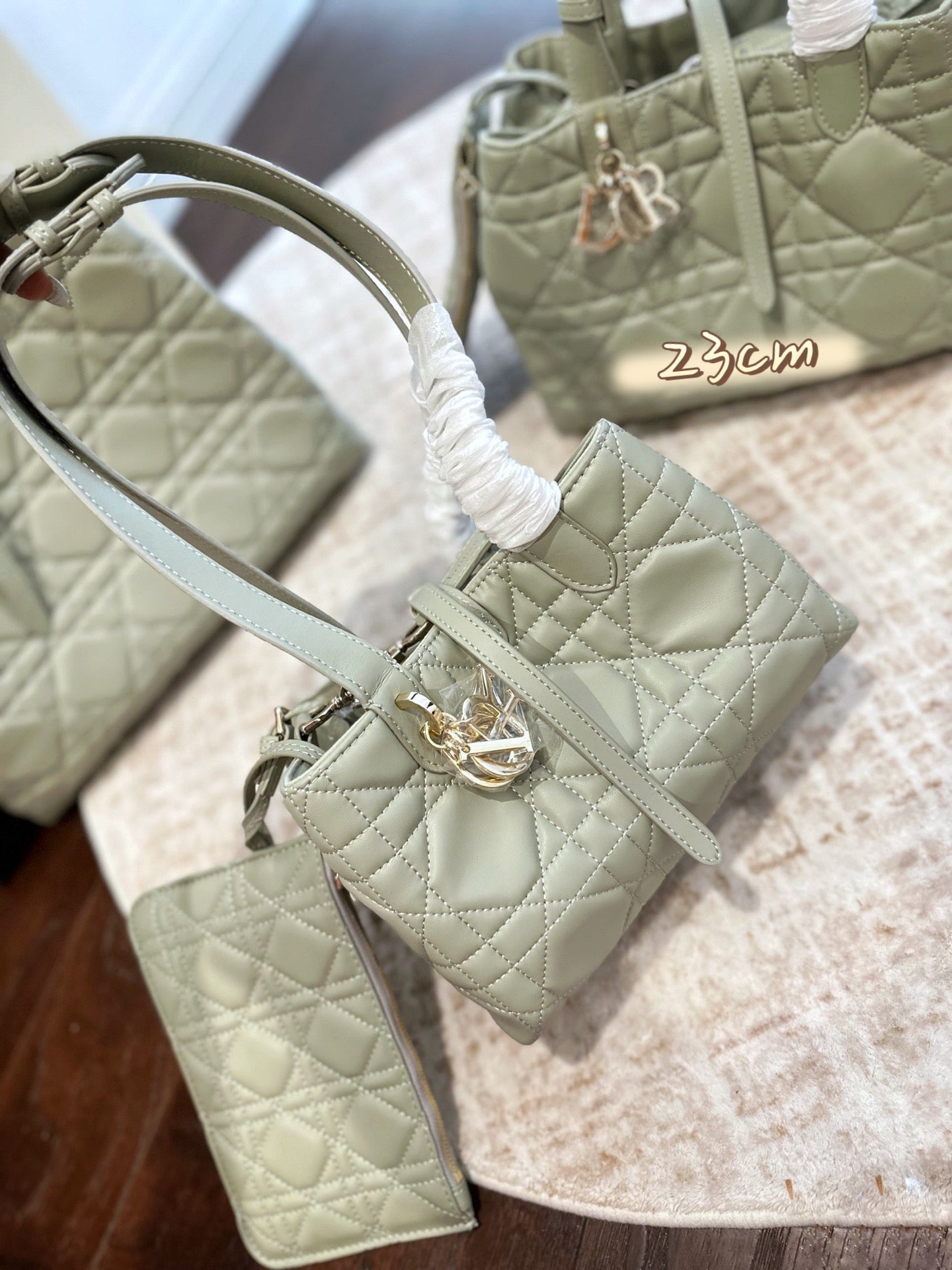 New classic woven leather handbag