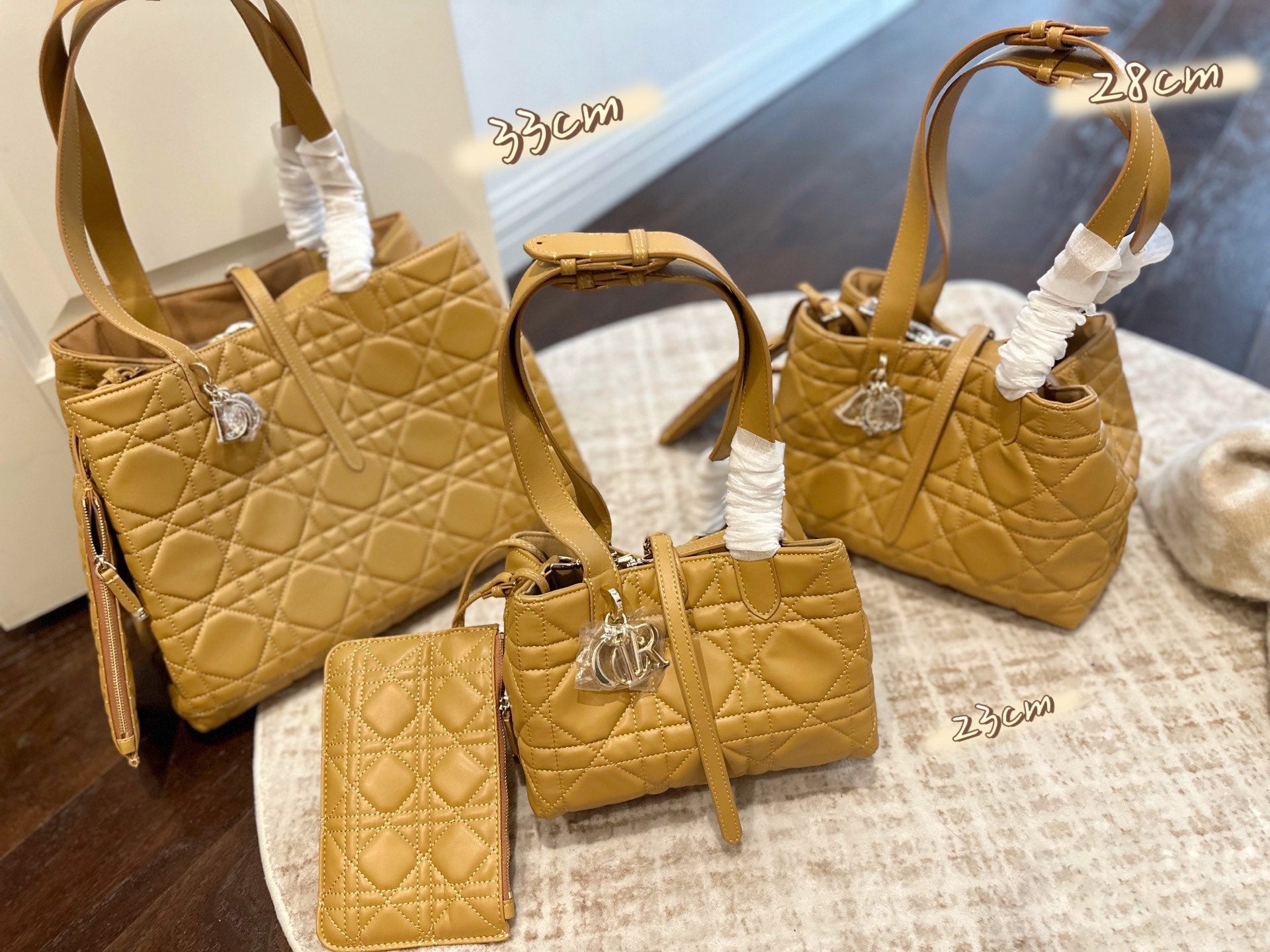 New classic woven leather handbag