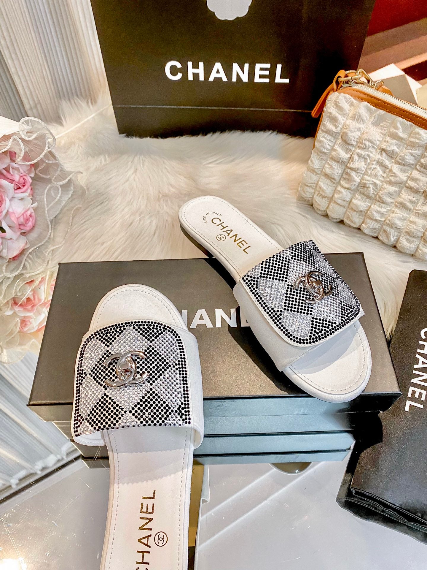 Essential slippers for everyday casual wear.