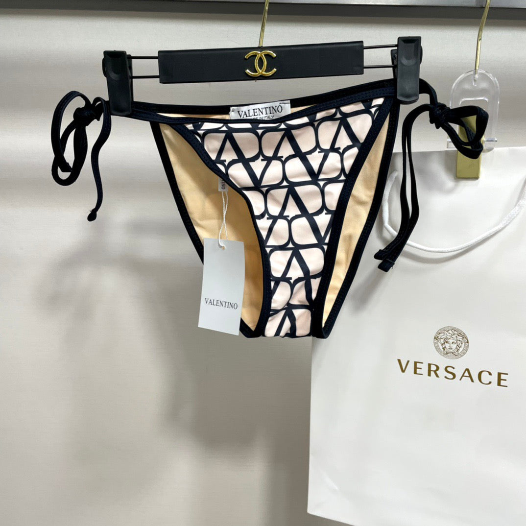 Fashionable bikinis