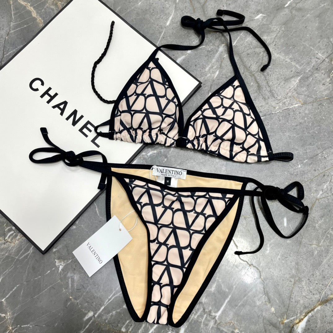 Fashionable bikinis
