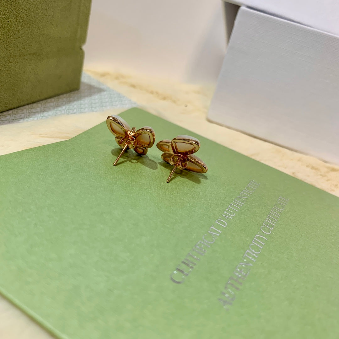 Four-leaf clover butterfly mother-of-pearl earrings