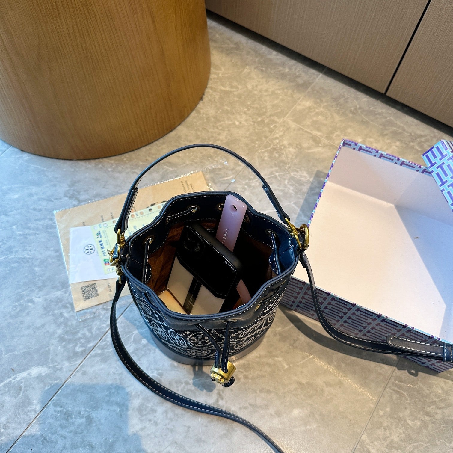 New bucket bag