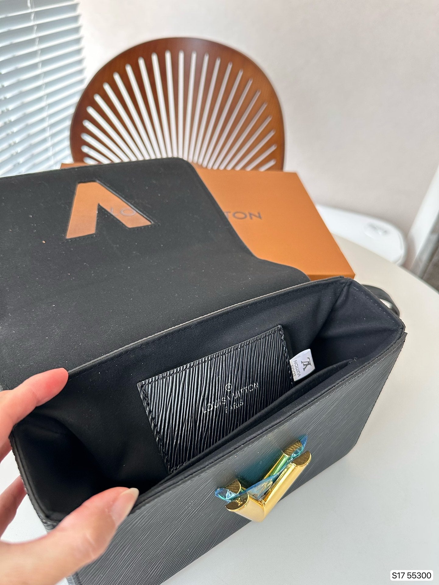 Twist Water Wave Twist Lock Bag