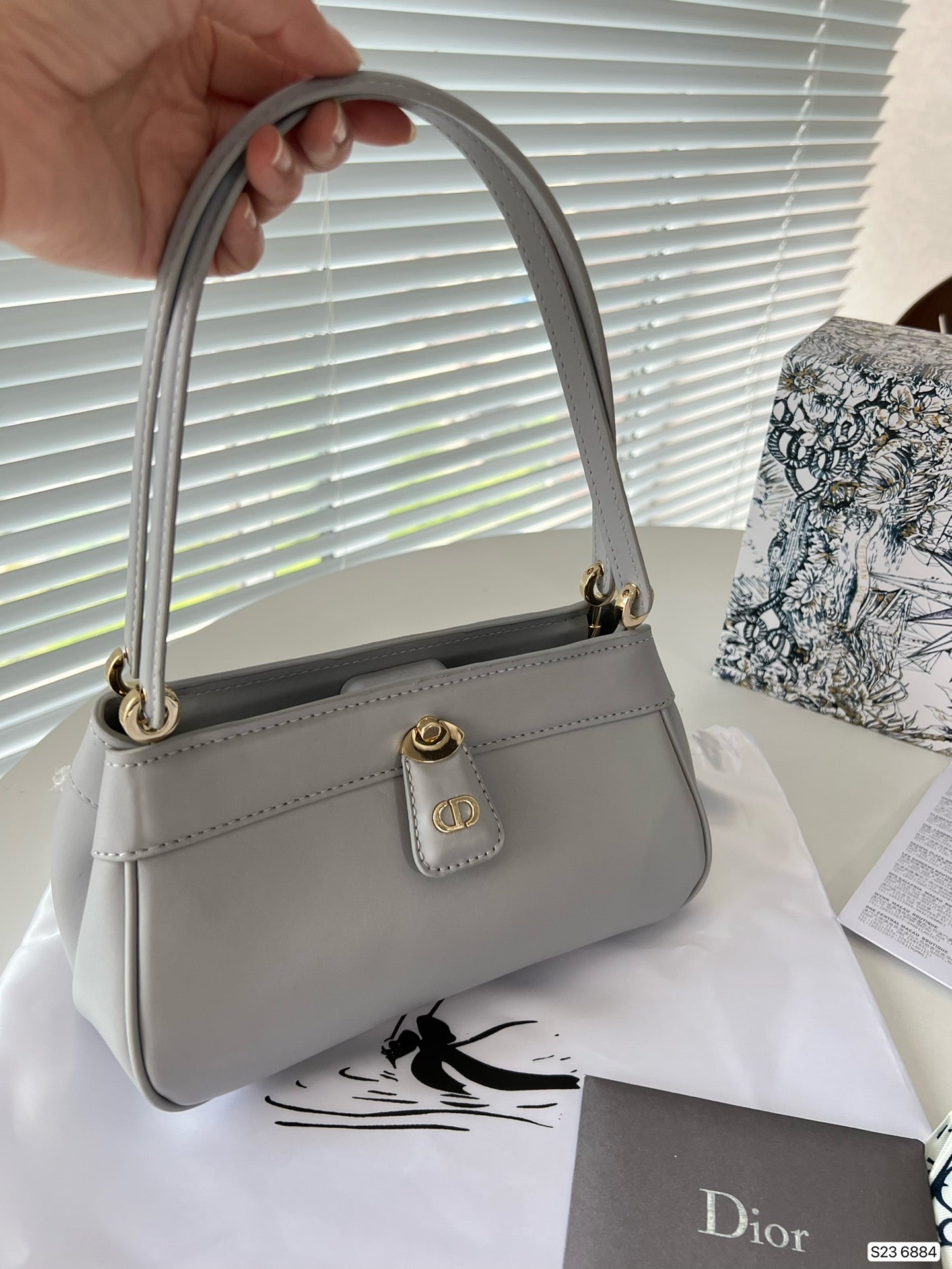 New for 23 years Vintage Elegant Bag